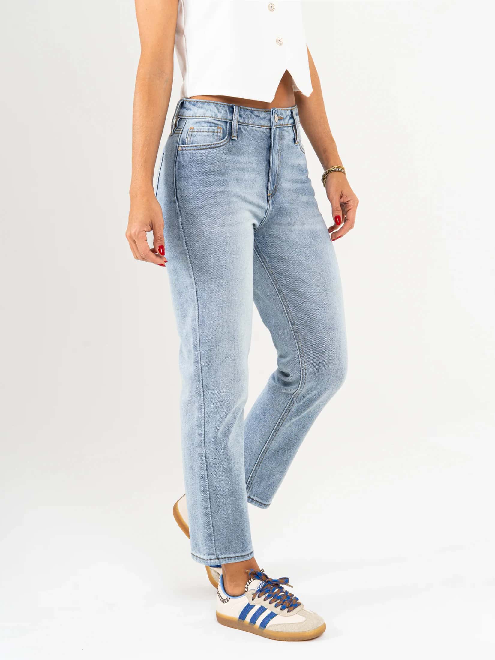 Ref: 065578 Jean Mom fit, slim cropped, stretch, tiro alto, tono azul medio claro - miniatura 4