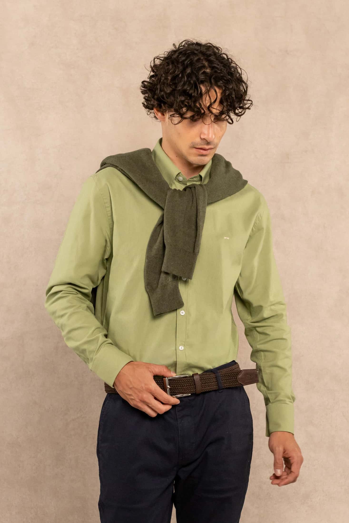 Camisa Antimanchas Oxford Verde Sage Logo Contraste - Talla Regular