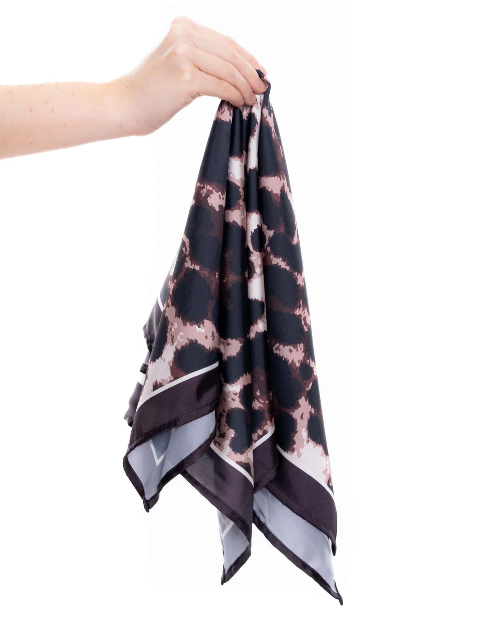 Pañoleta con Estampado Animal Print