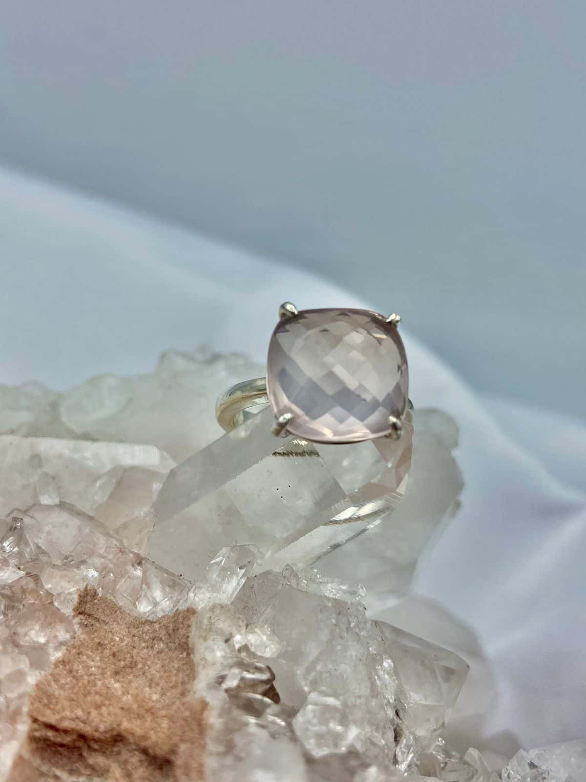 Anillo Cuarzo Rosa Cuadrado