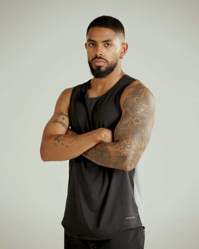 Crimson men tank Negro