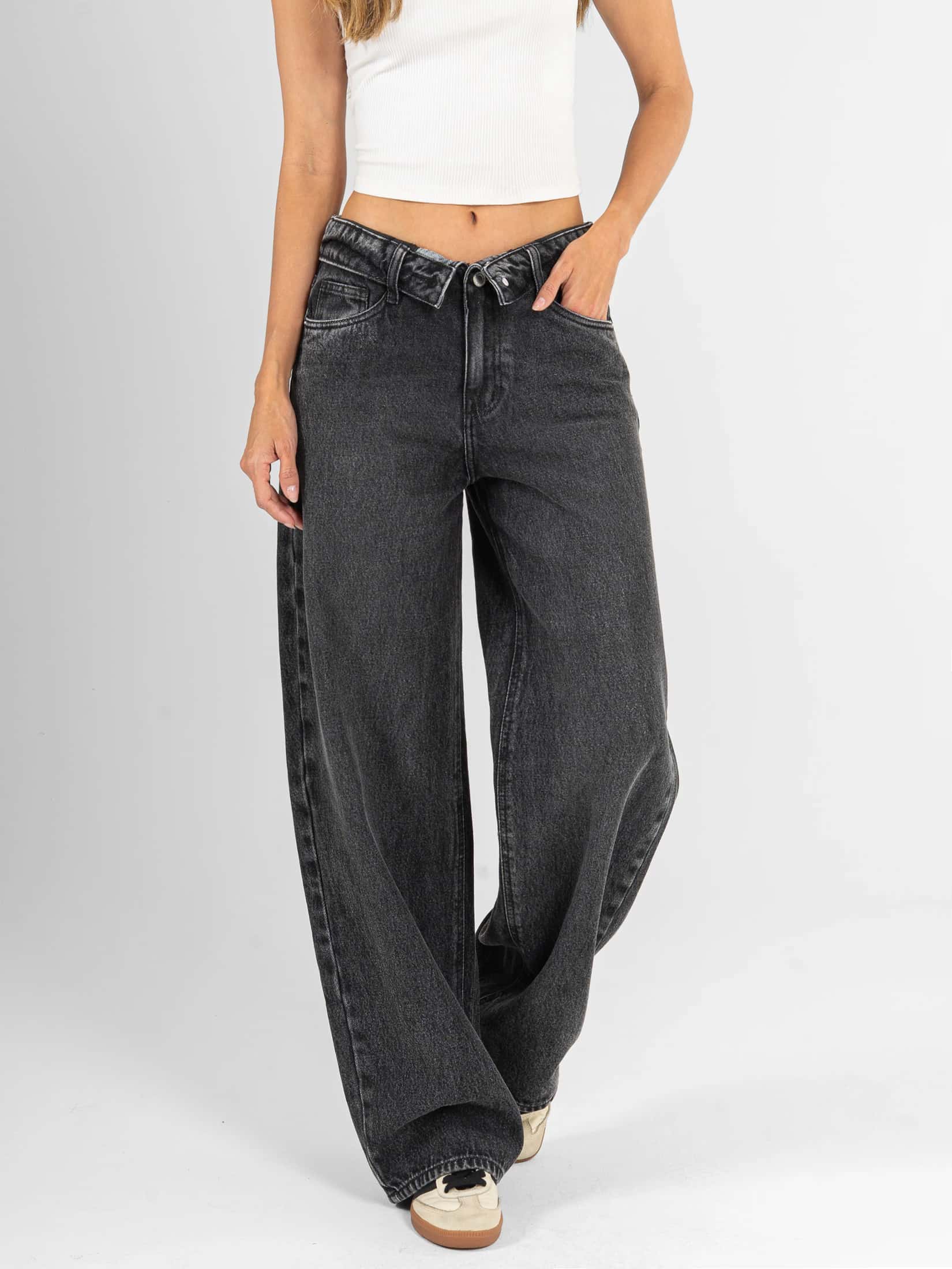 Ref: 066531 Jean wide leg, rígido, tiro medio, detalle en pretina, tono gris medio