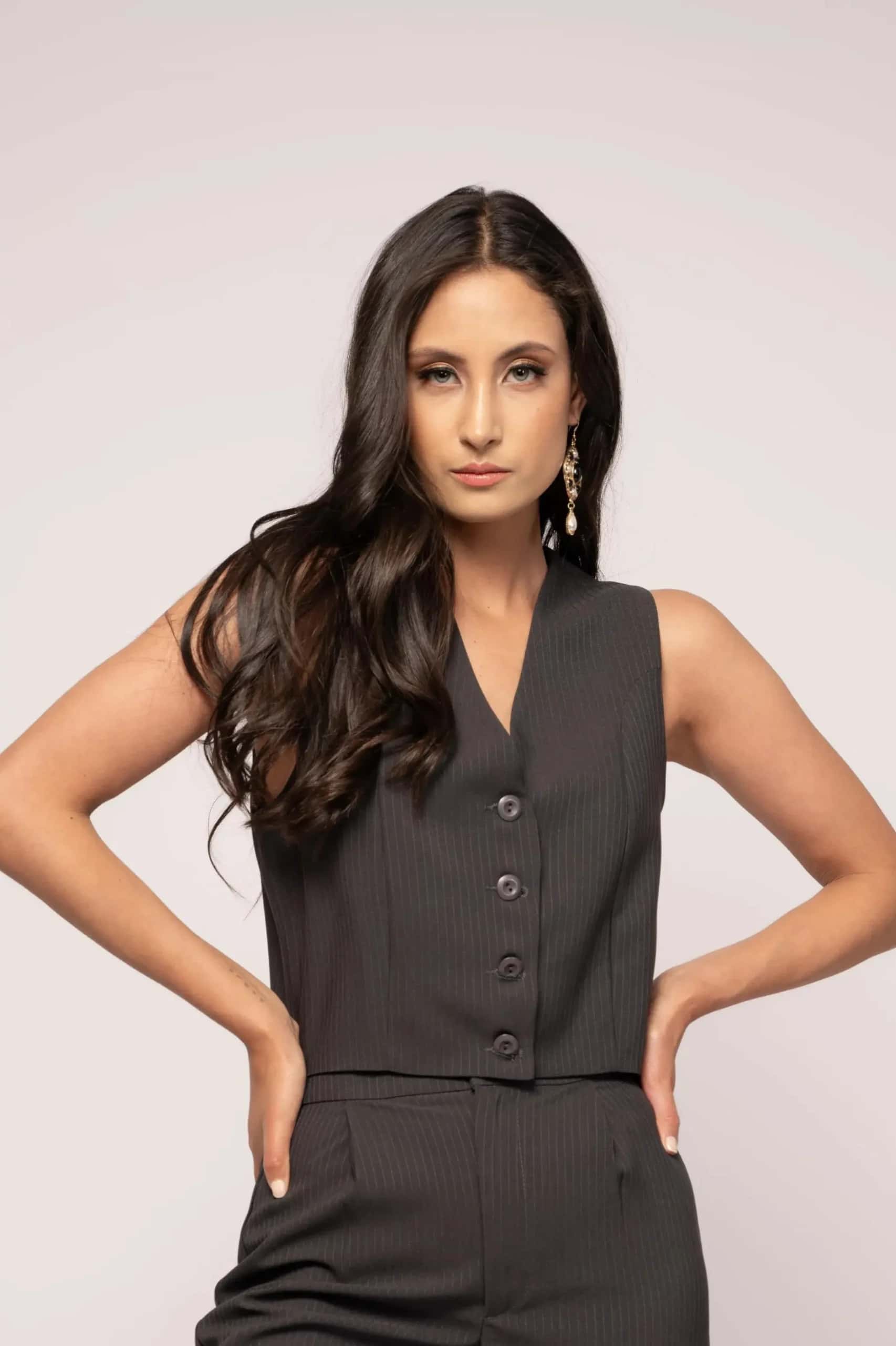 Chaleco Tailoring Raya Tiza Gris Oscuro
