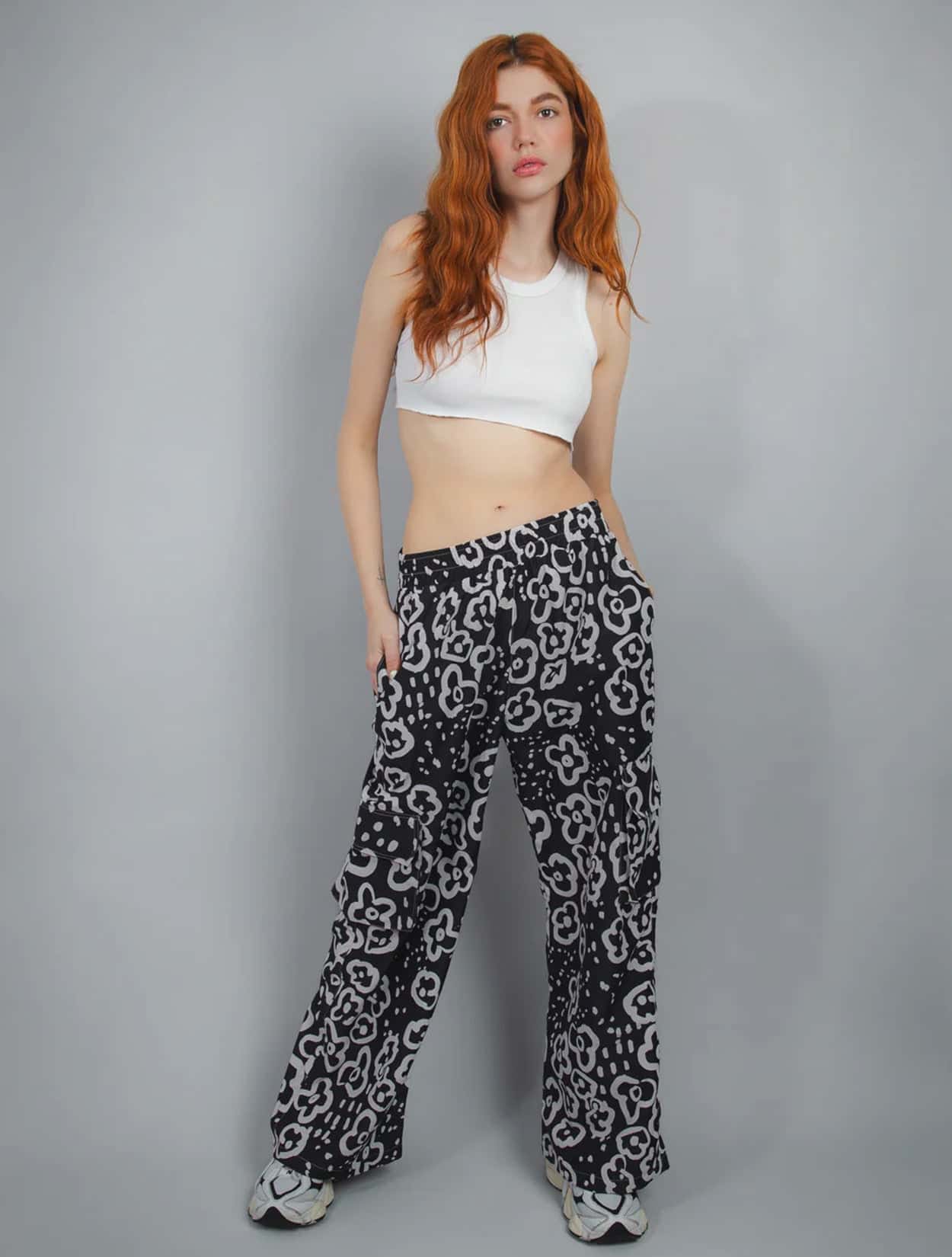 PANTALÓN CARGO FLORES