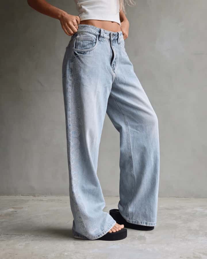 JEAN RELAXED FIT BRILLOS SWAG NOT SOUL AZUL CLARO