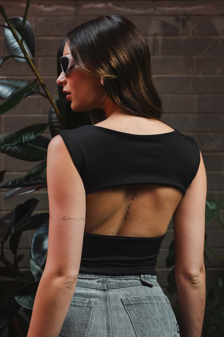 BLUSA SABRINA EN LICRA - miniatura 8