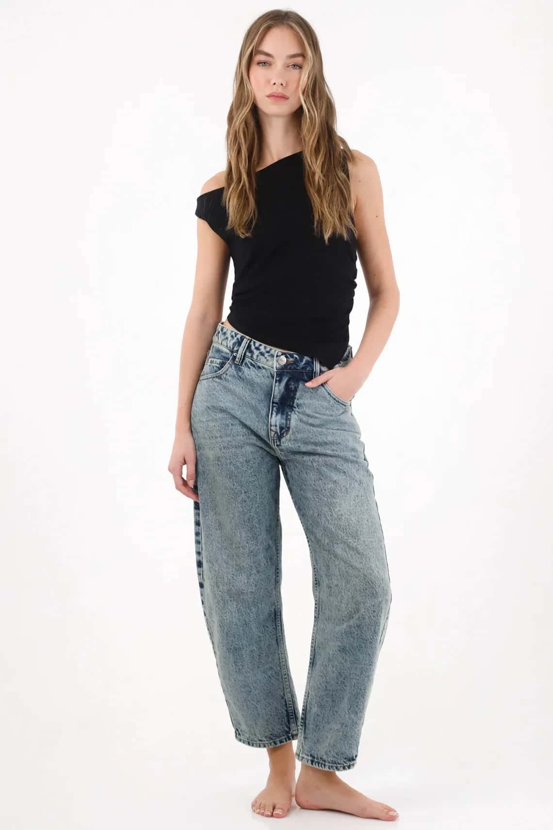 Jean Slouchy tono medio azul para mujer