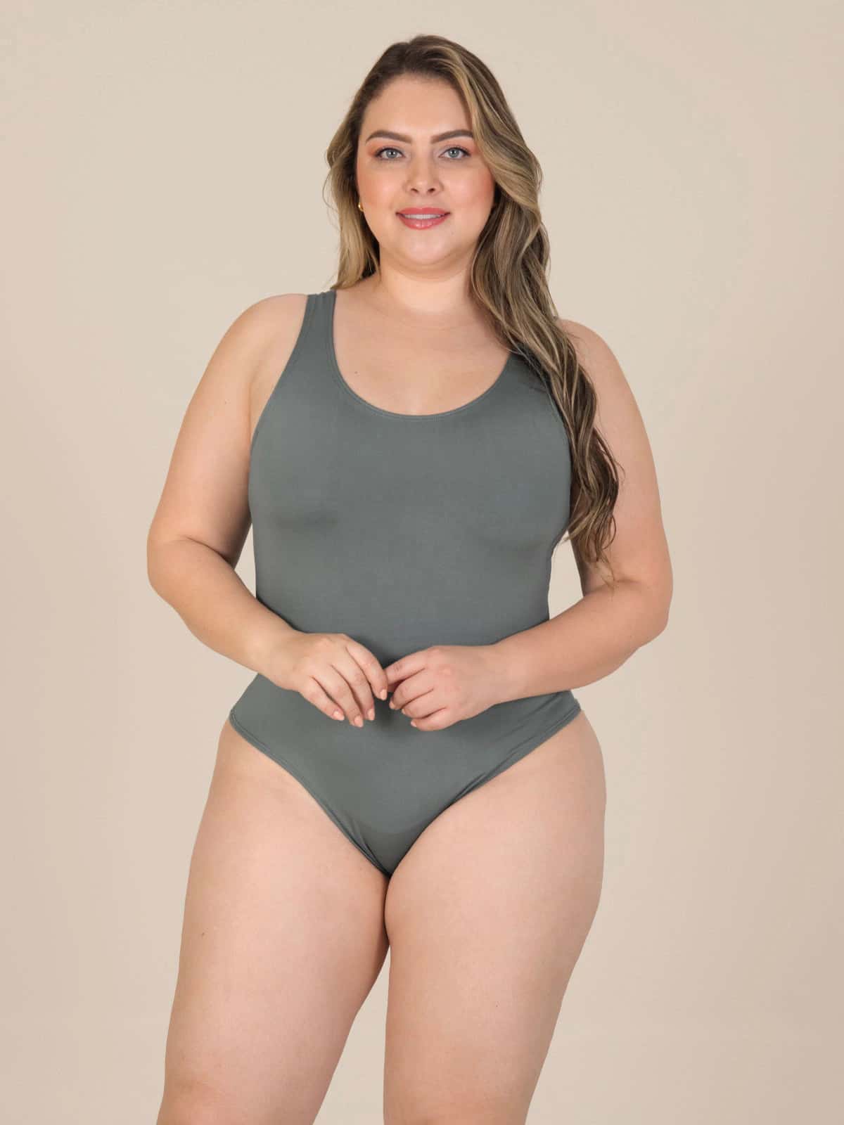 Body dama gris talla plus