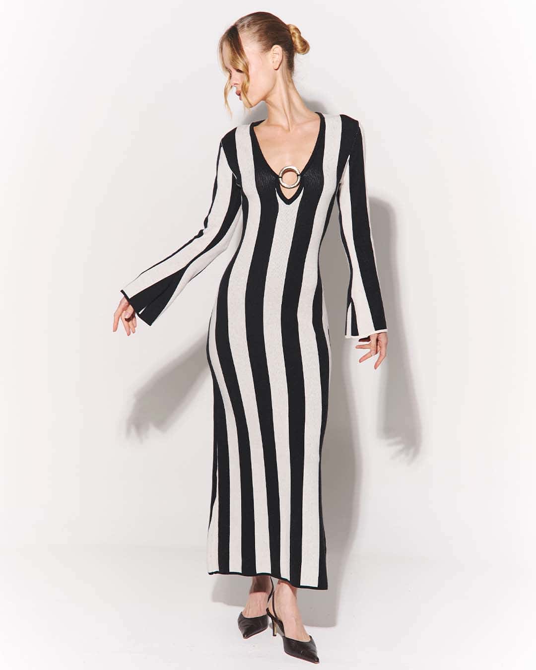 Vestido a rayas con aro