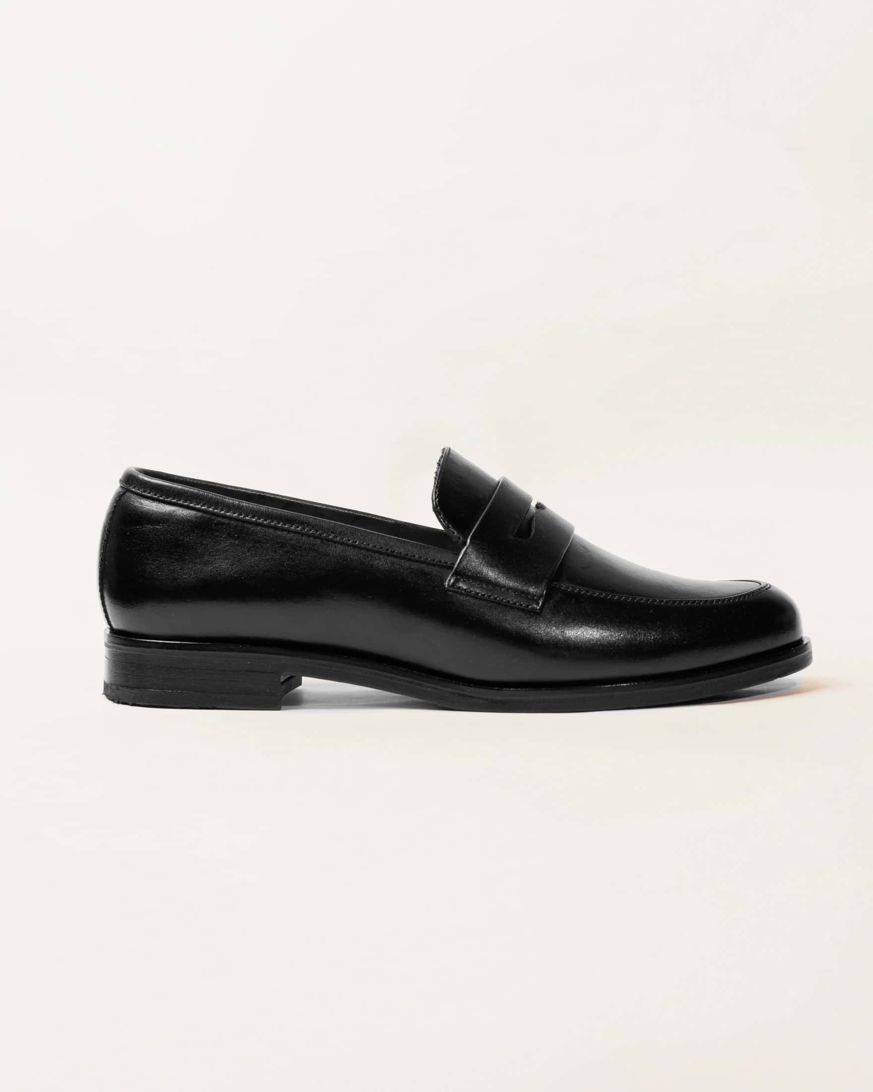 Mocasín Alessa Negro Suela Clásica