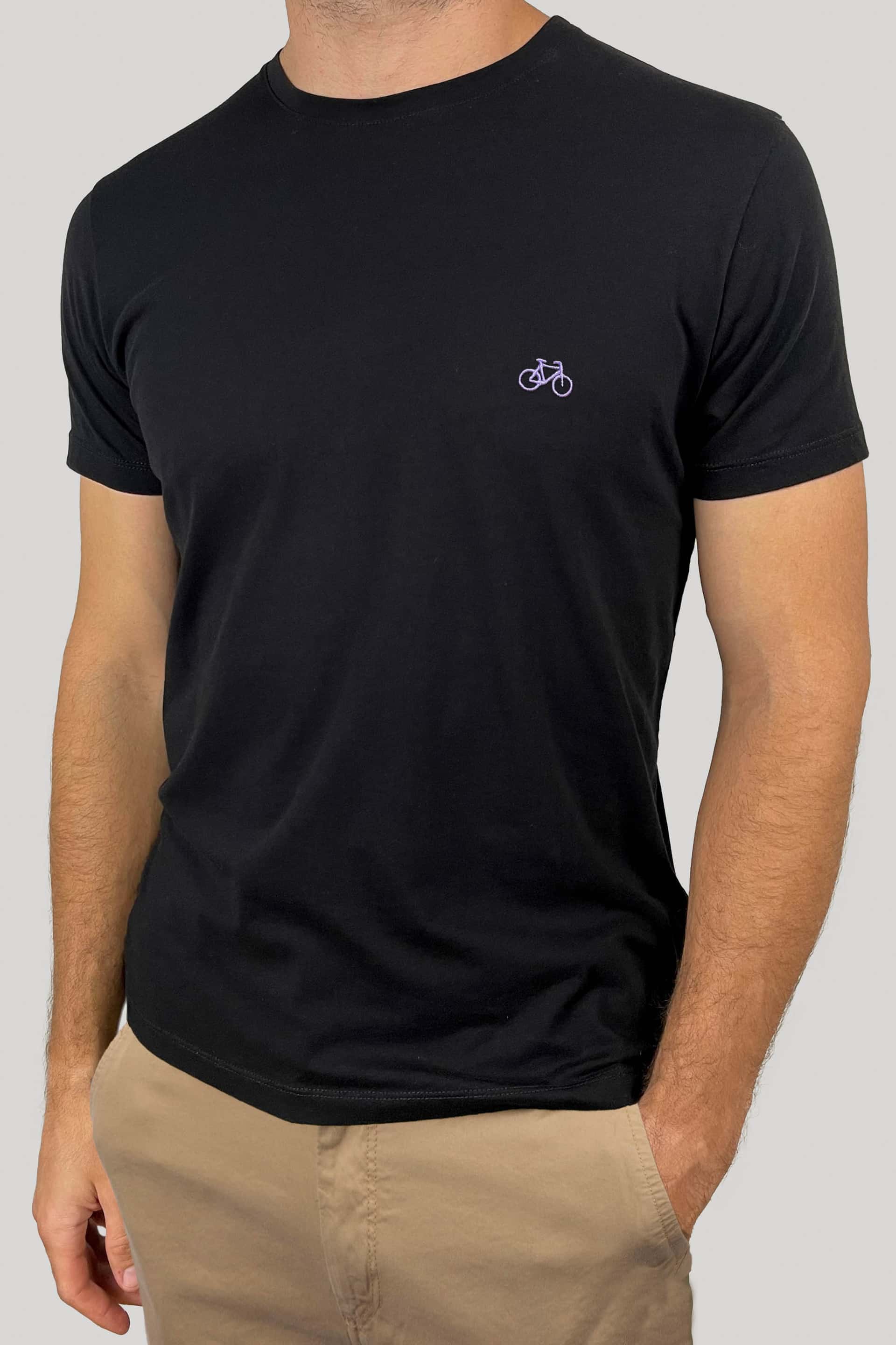 CAMISETA BÁSICA NEGRA