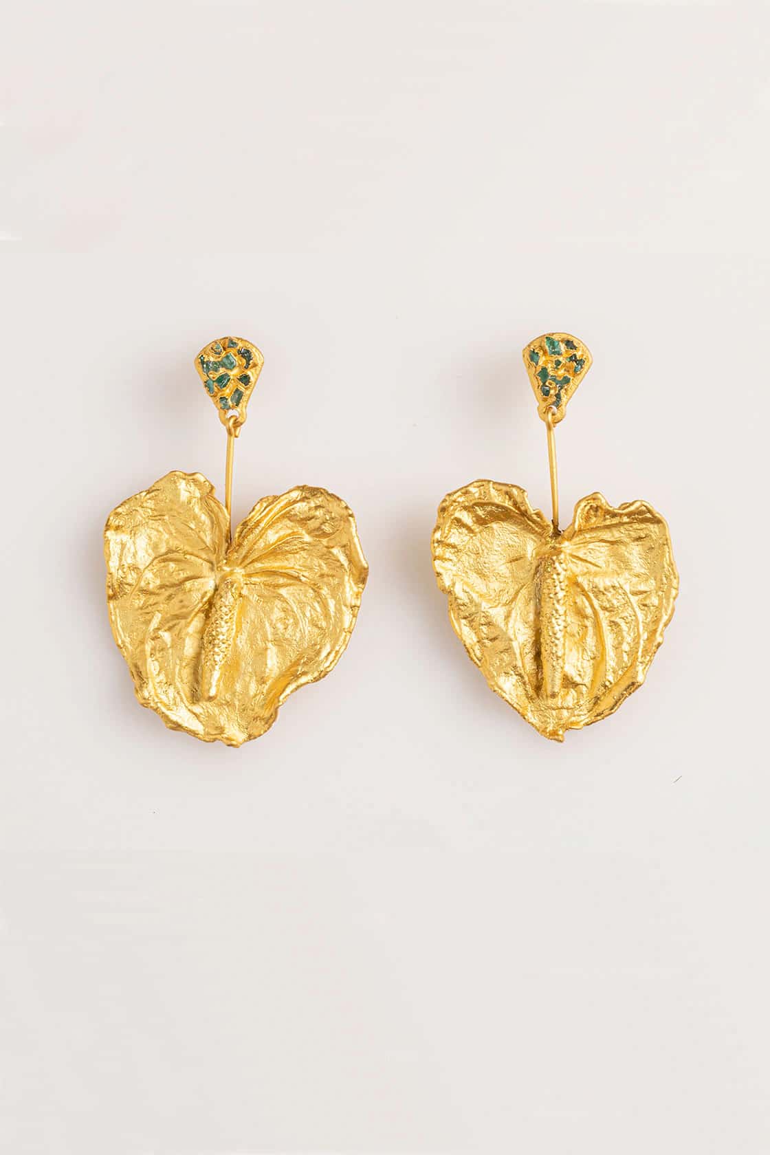 ANTHURIUM EARRINGS AND ROUGH EMERALDS STUDS