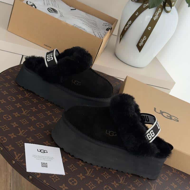 SUECOS UGG NEGROS