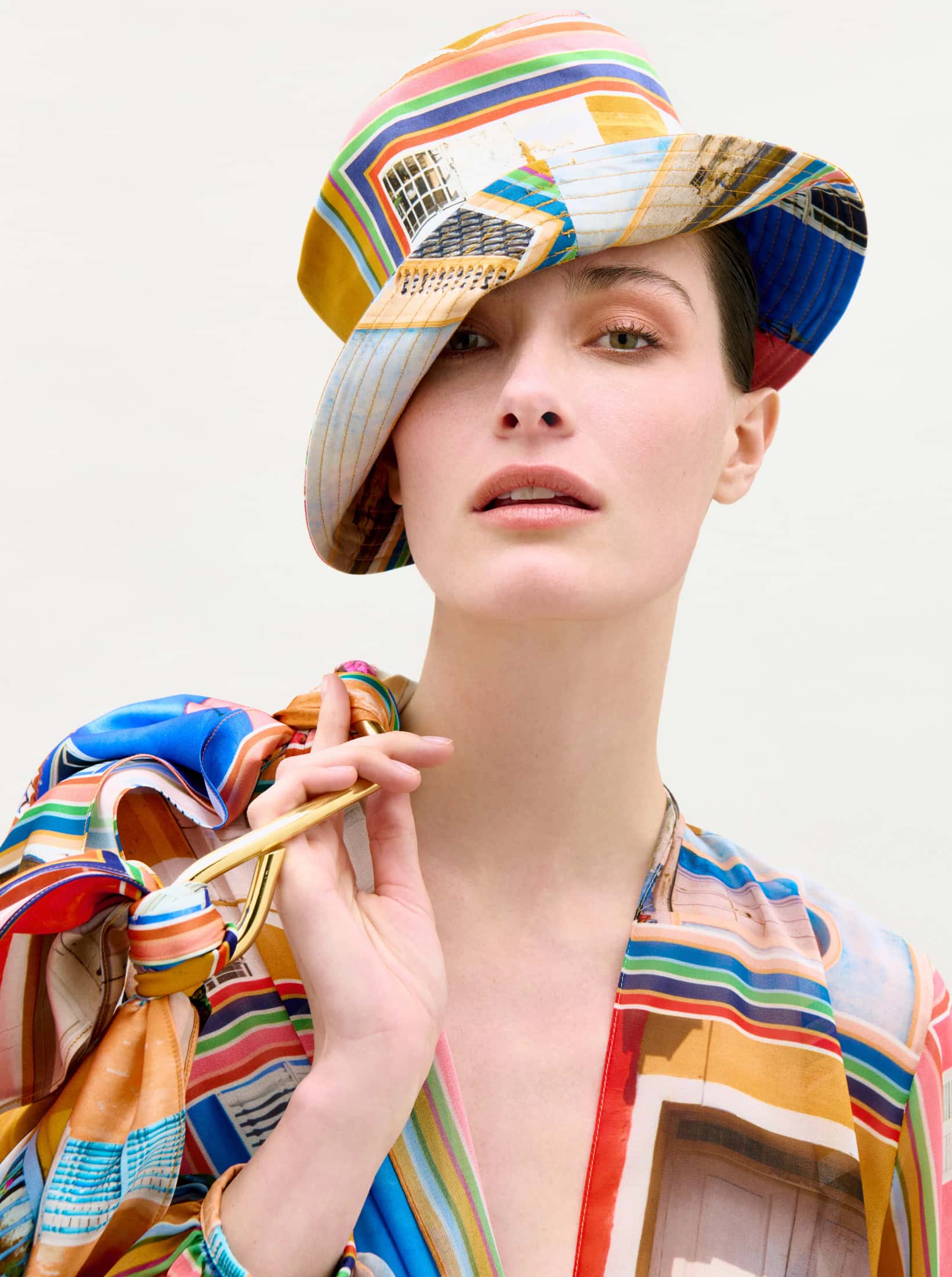 Dama Bucket Hat