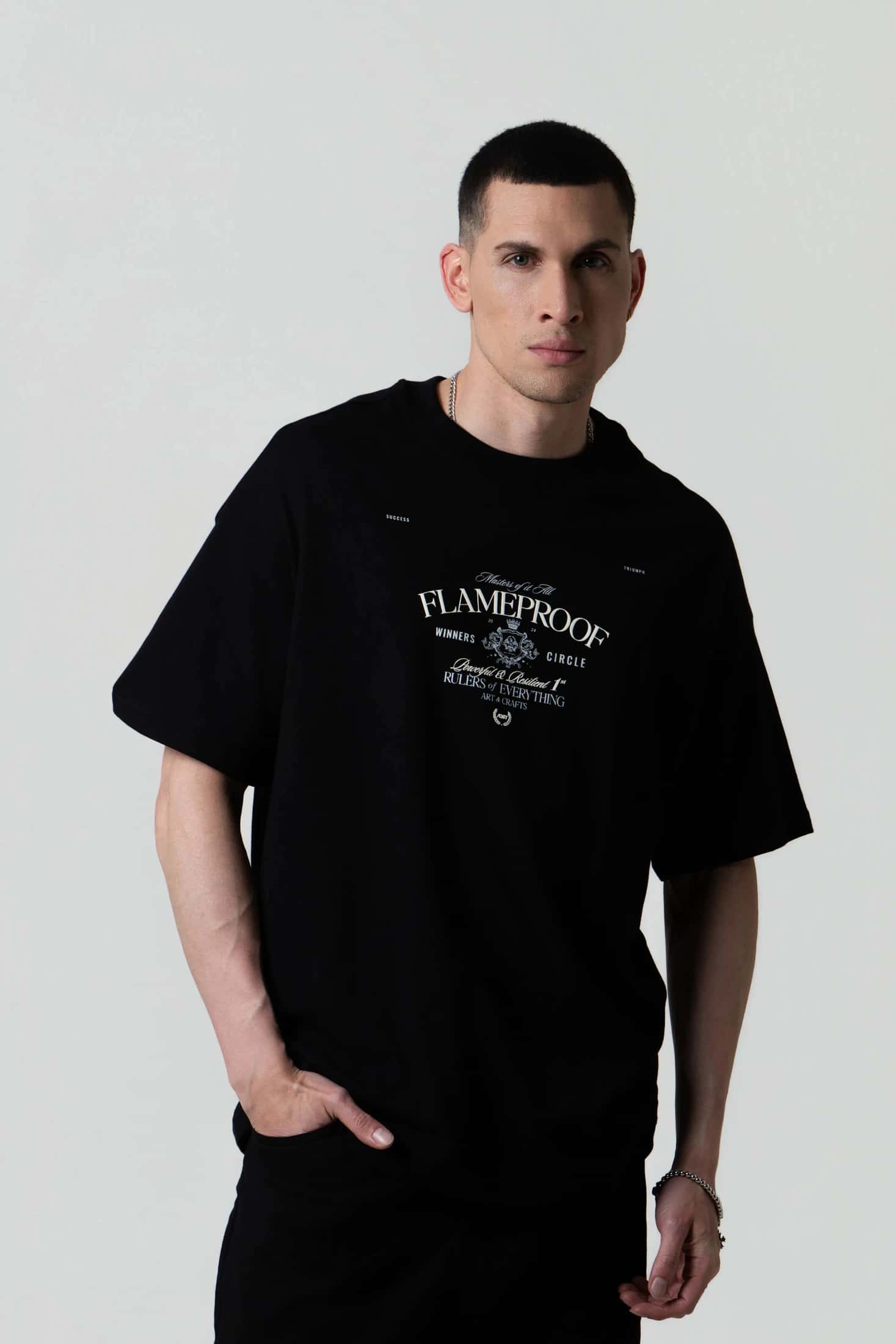 CAMISETA MANGA CORTA COLOR NEGRO