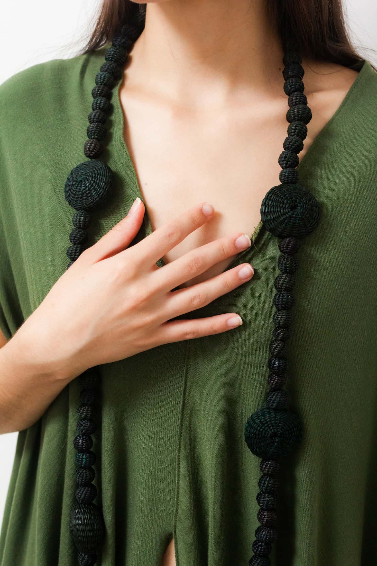 COLLAR ALBA VERDE OLIVA - miniatura 1