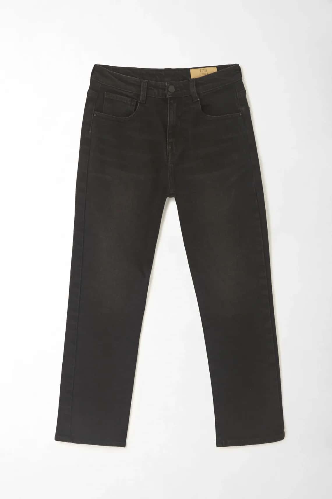 Jean recto en black denim para niño