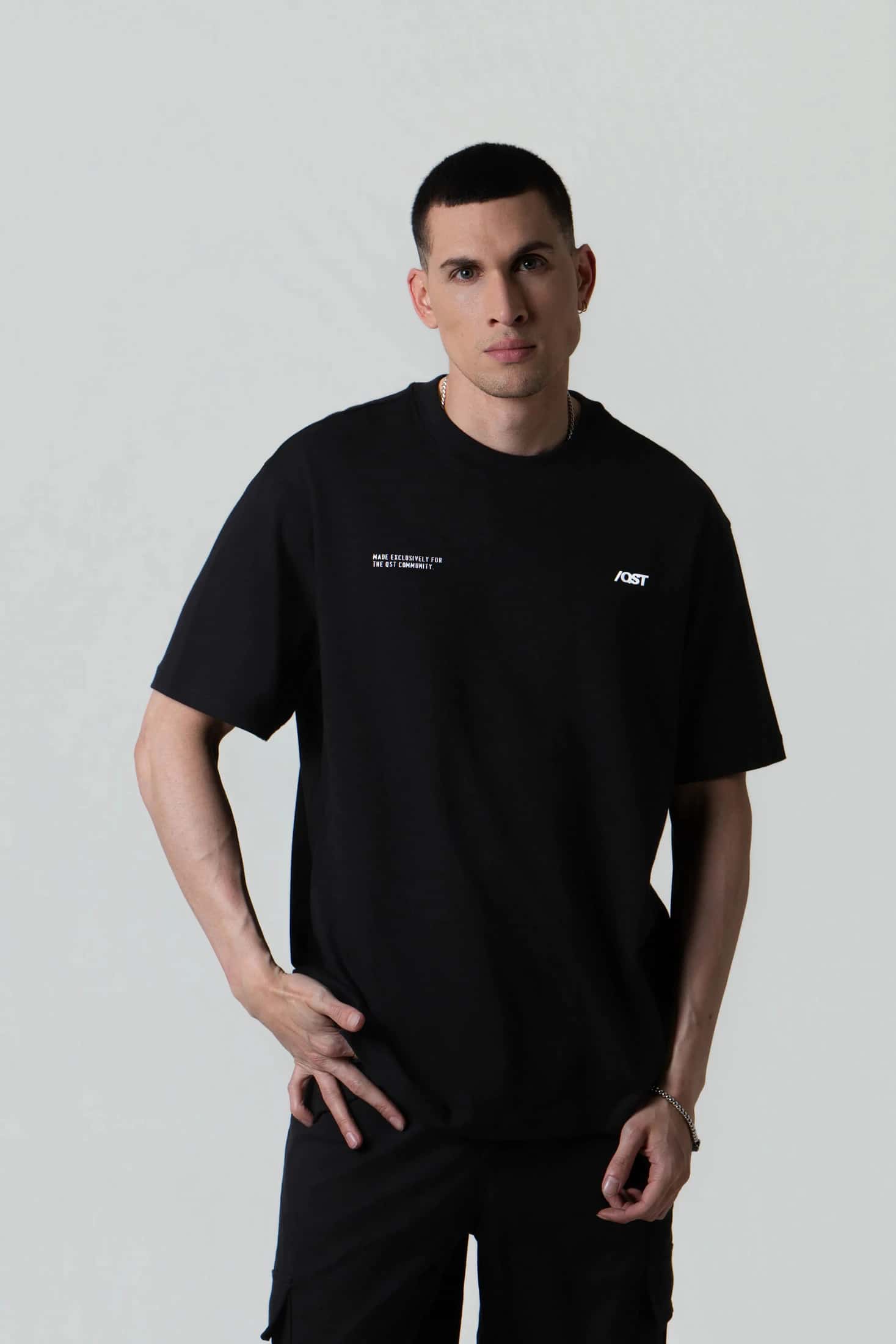 CAMISETA MANGA CORTA COLOR NEGRO