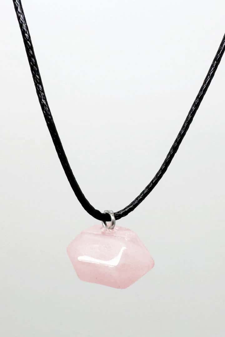 Collar cuerda cuarzo rosa hexágono