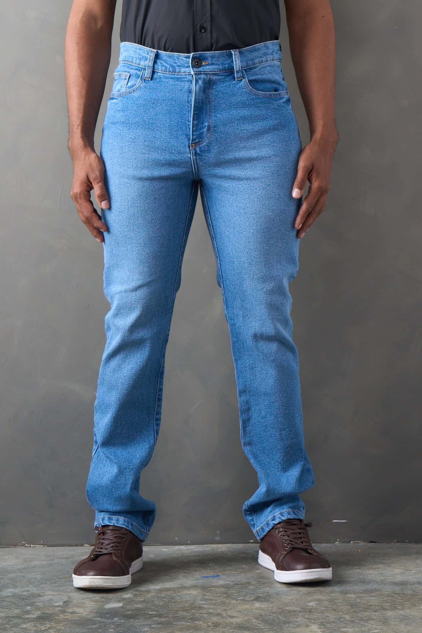Jean slim fit índigo azul claro