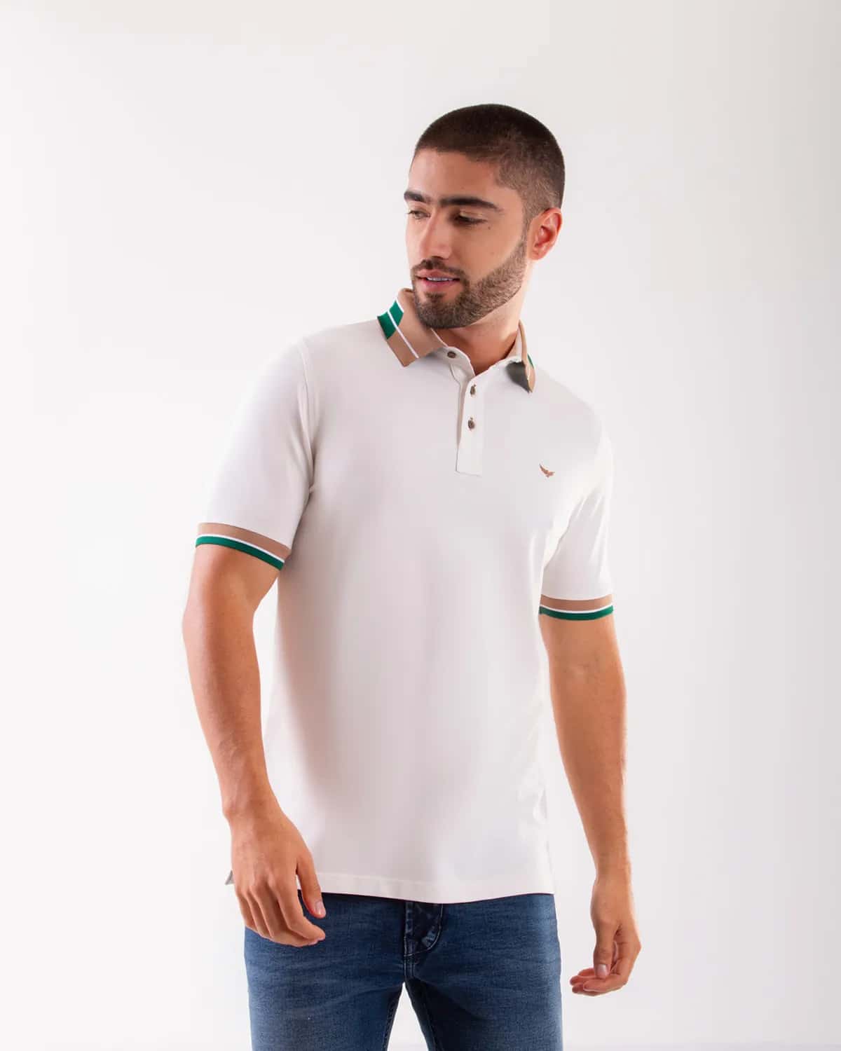 Polo blanca para hombre