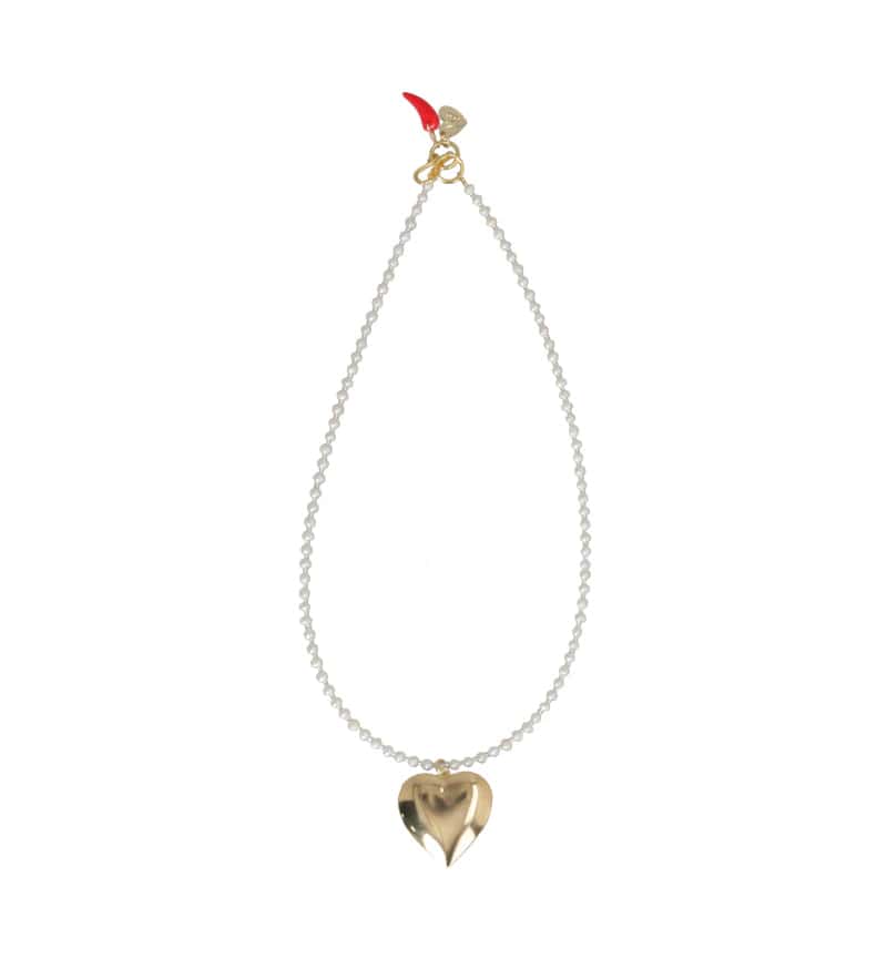 Collar Perlado con Relicario