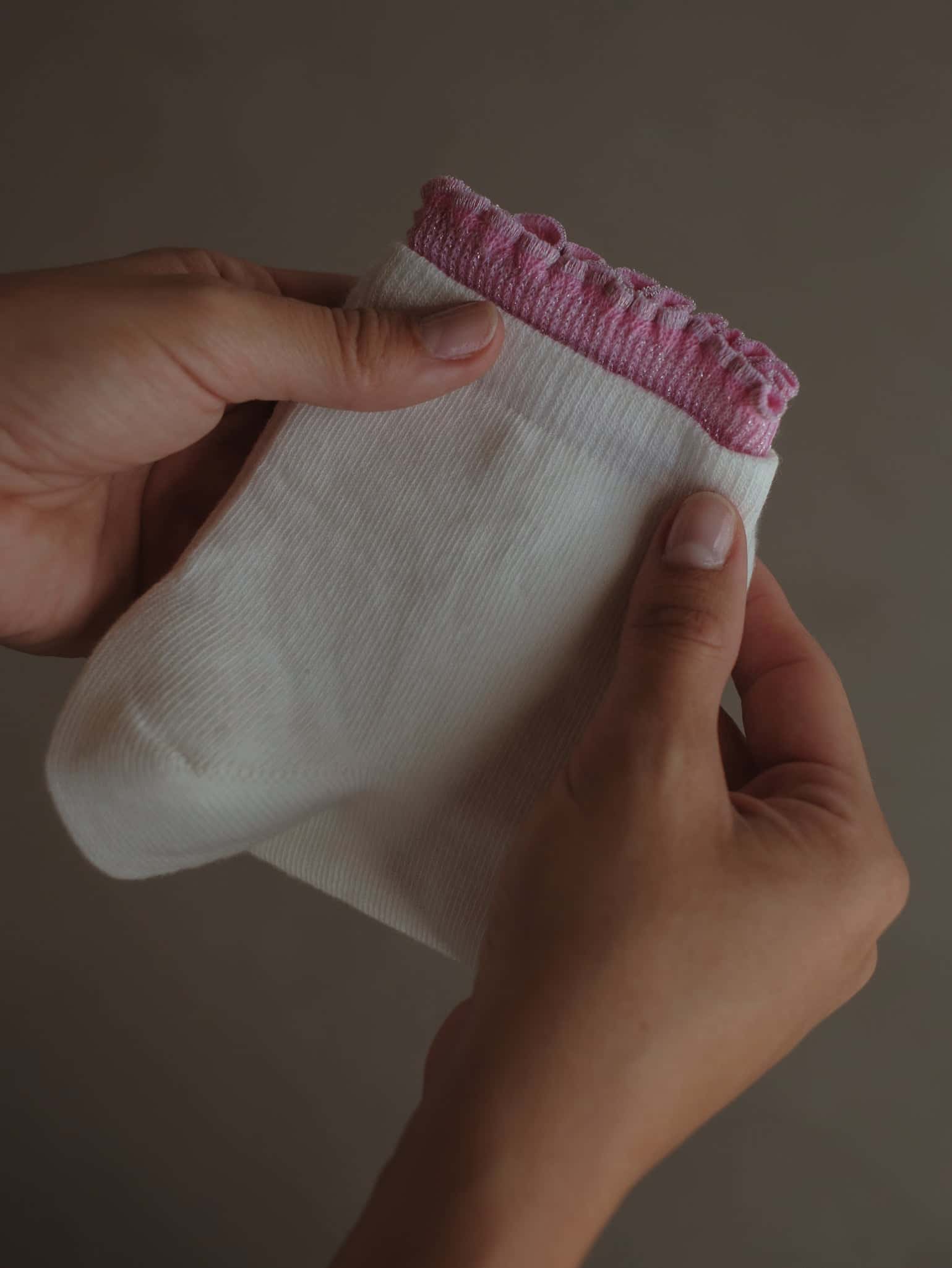 GIRLY LAYERING SOCKS - PINK ON WHITE