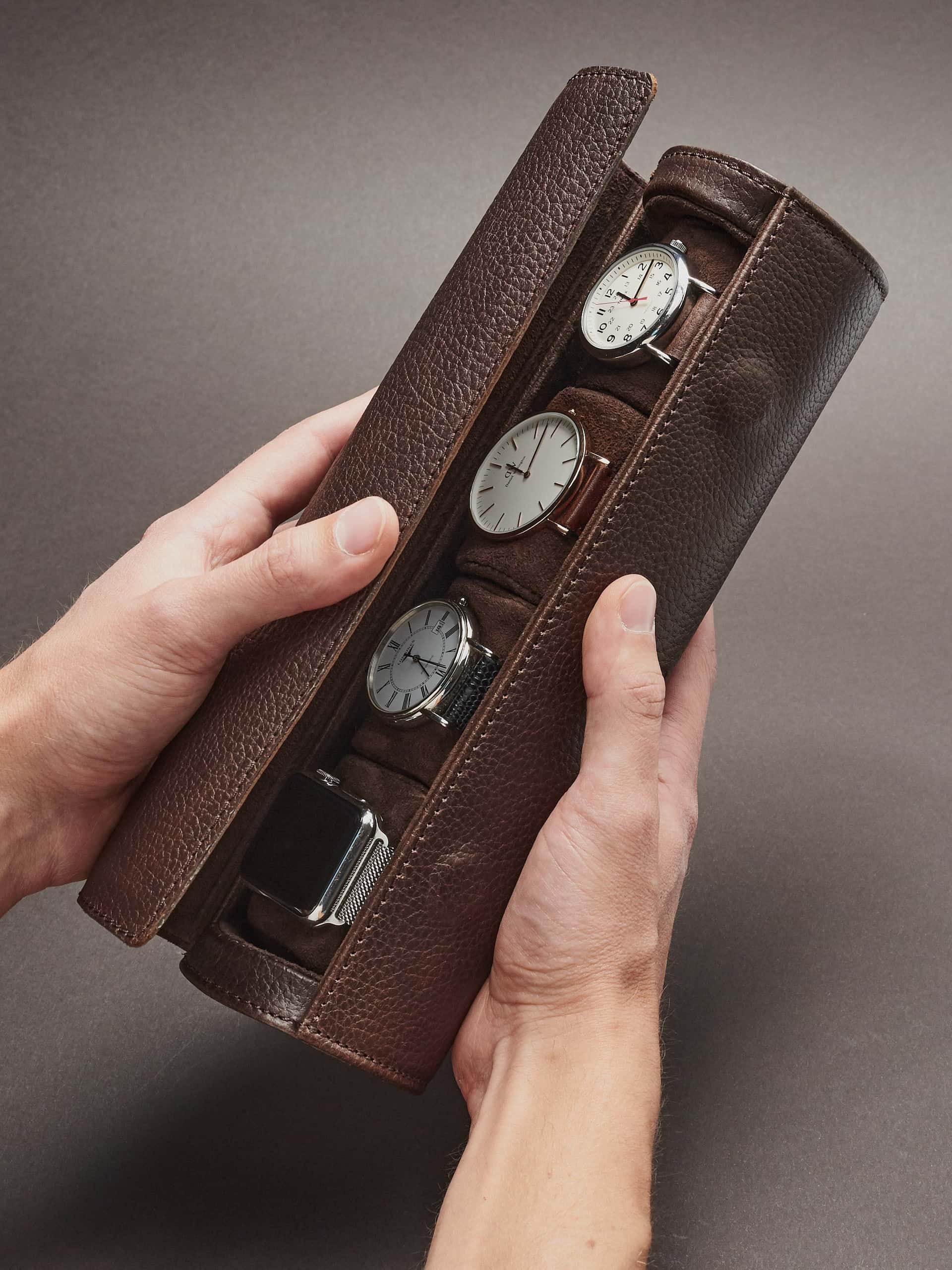 Mag Travel Watch Case · Dark Brown