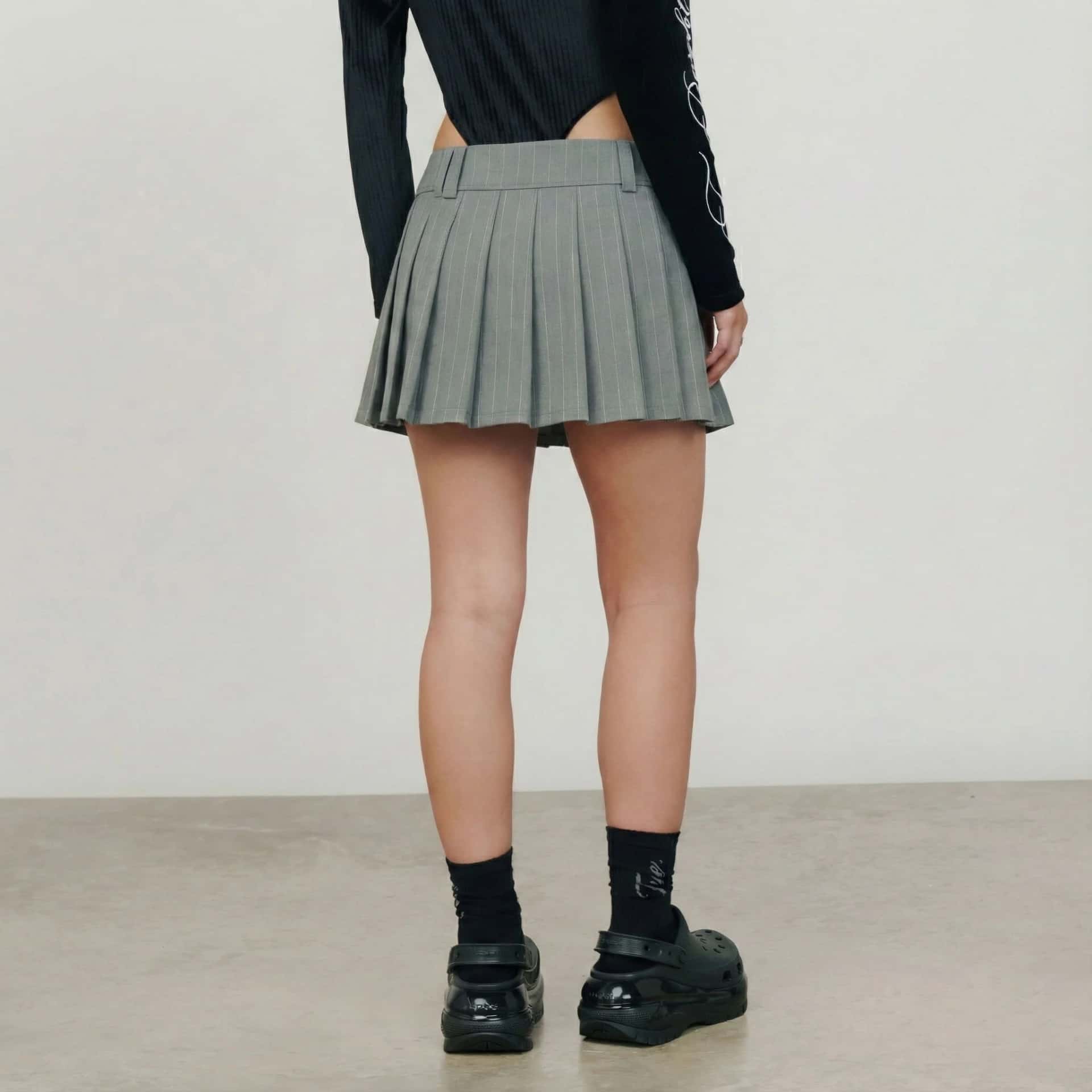 Finish Line Pinstripe Mini Skirt - Gray - miniatura 3