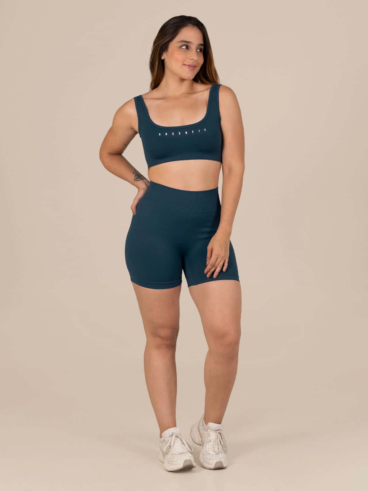 Central short set seamless grizul
