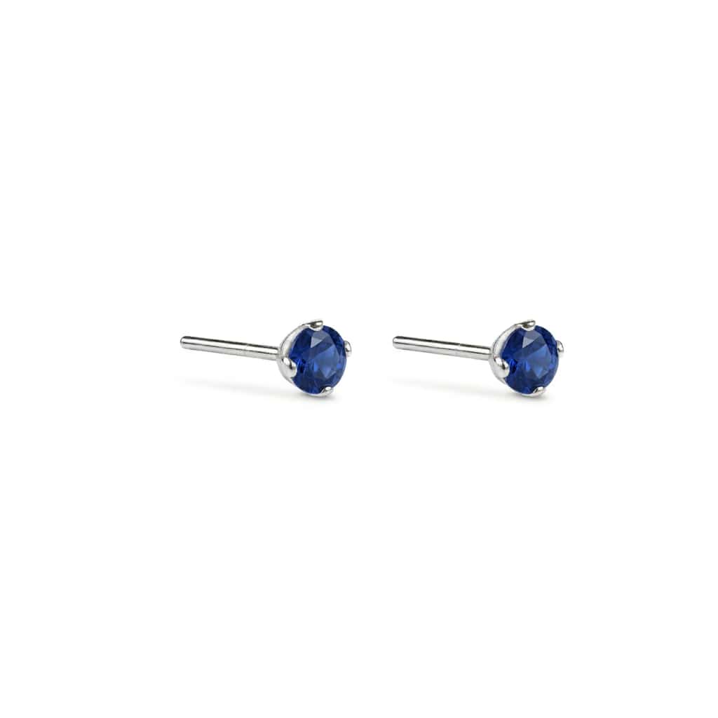 SILVER FACET SAPPHIRE | TOPOS CON ZAFIRO EN PLATA LEY 925