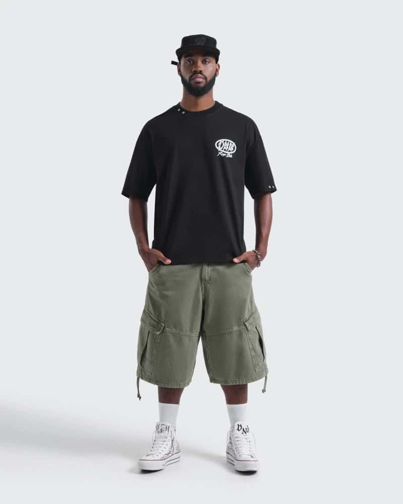 Camiseta Negra Oversize Iron Fang - miniatura 9