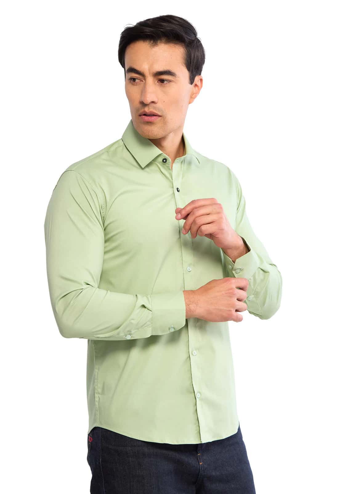 Camisa verde manzana con botones en contraste