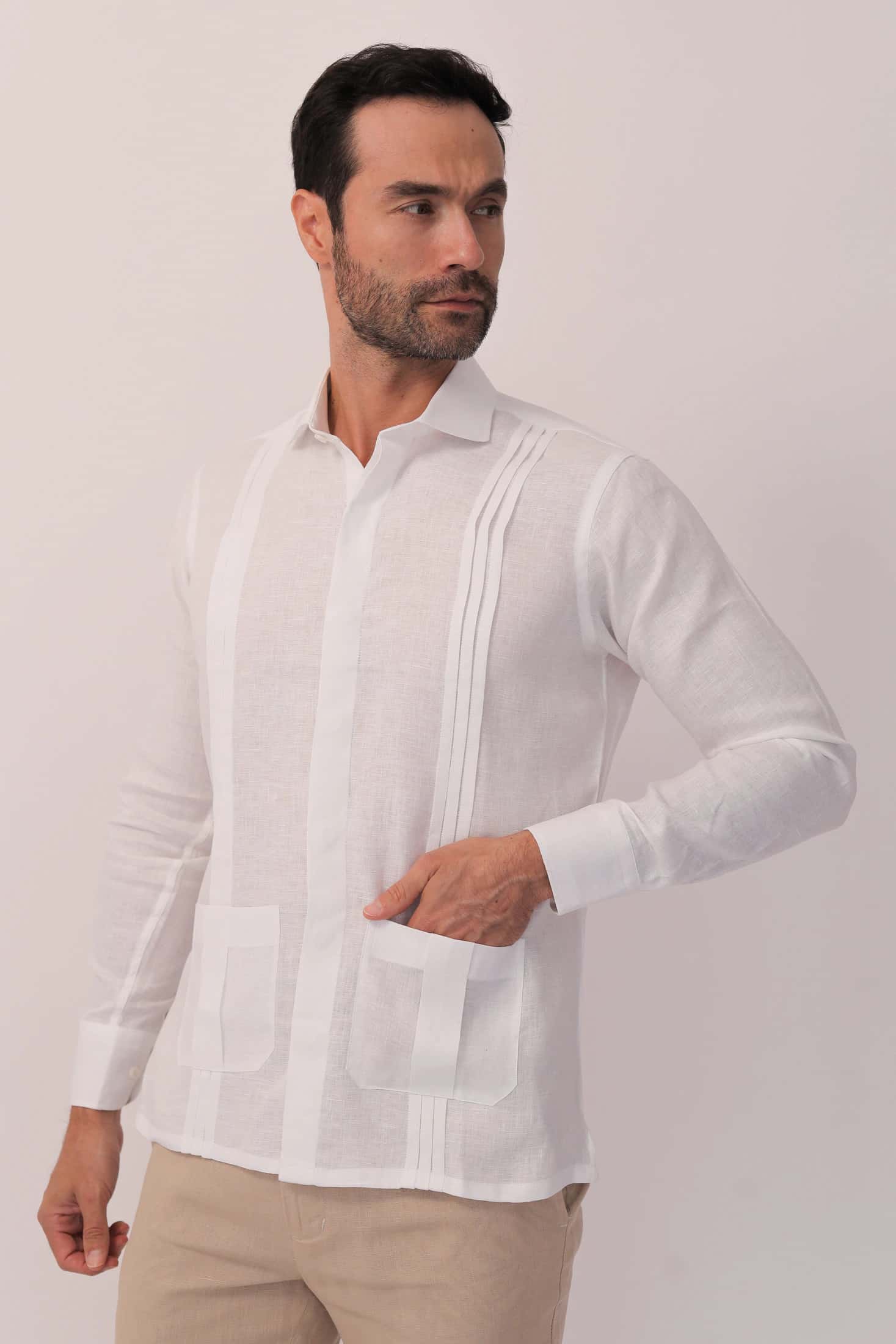 Guayabera Con Pliegues y Bolsillos - Covered Placket - miniatura 4