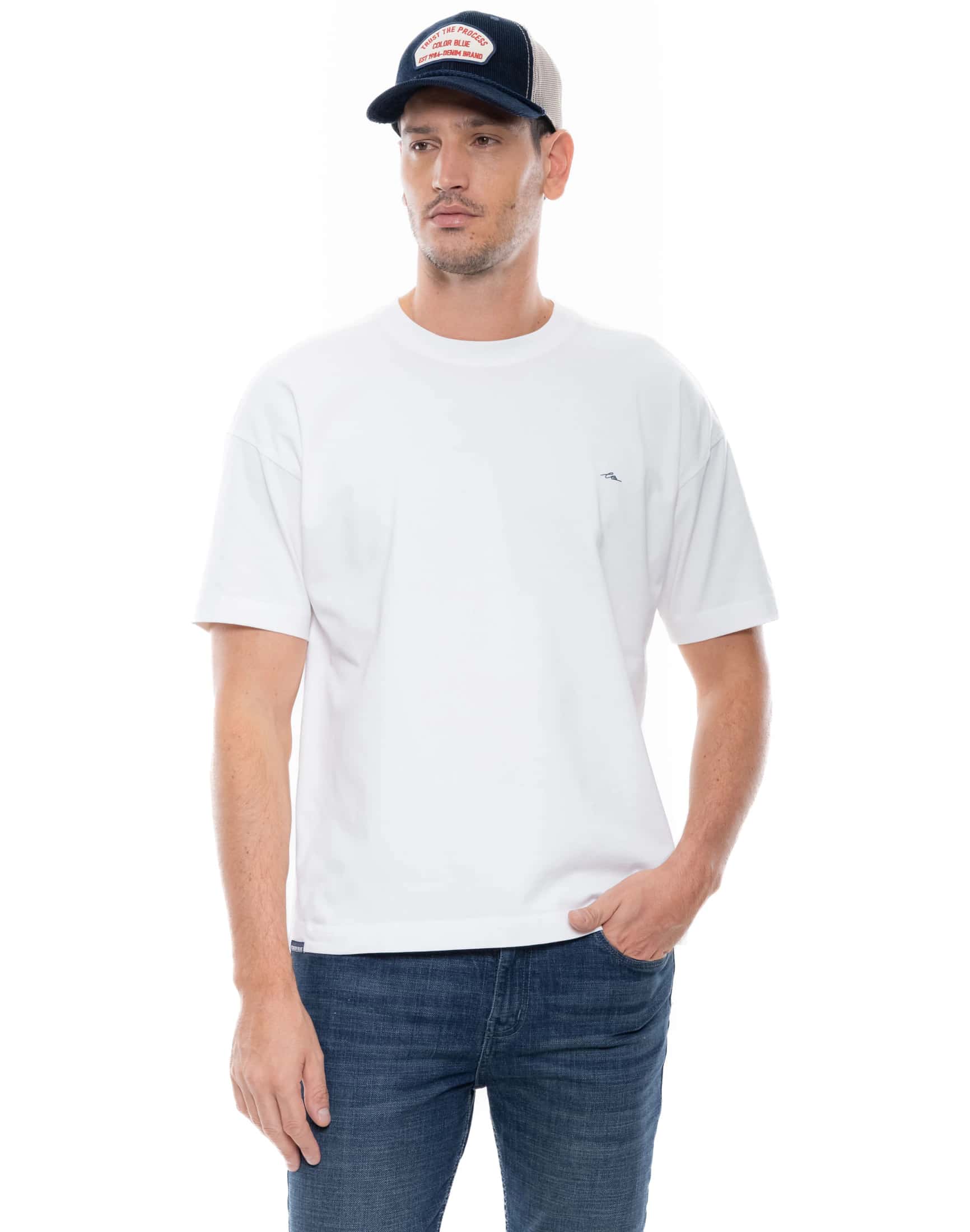Camiseta Manga Corta Con Estampado En Espalda