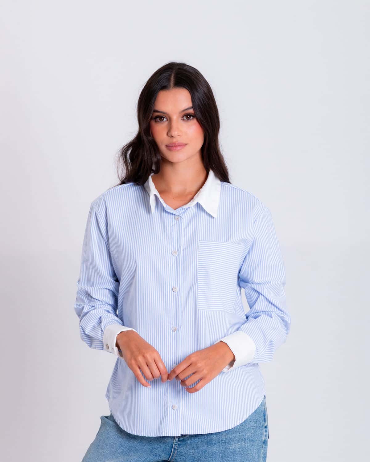 Camisa azul de rayas manga larga para mujer