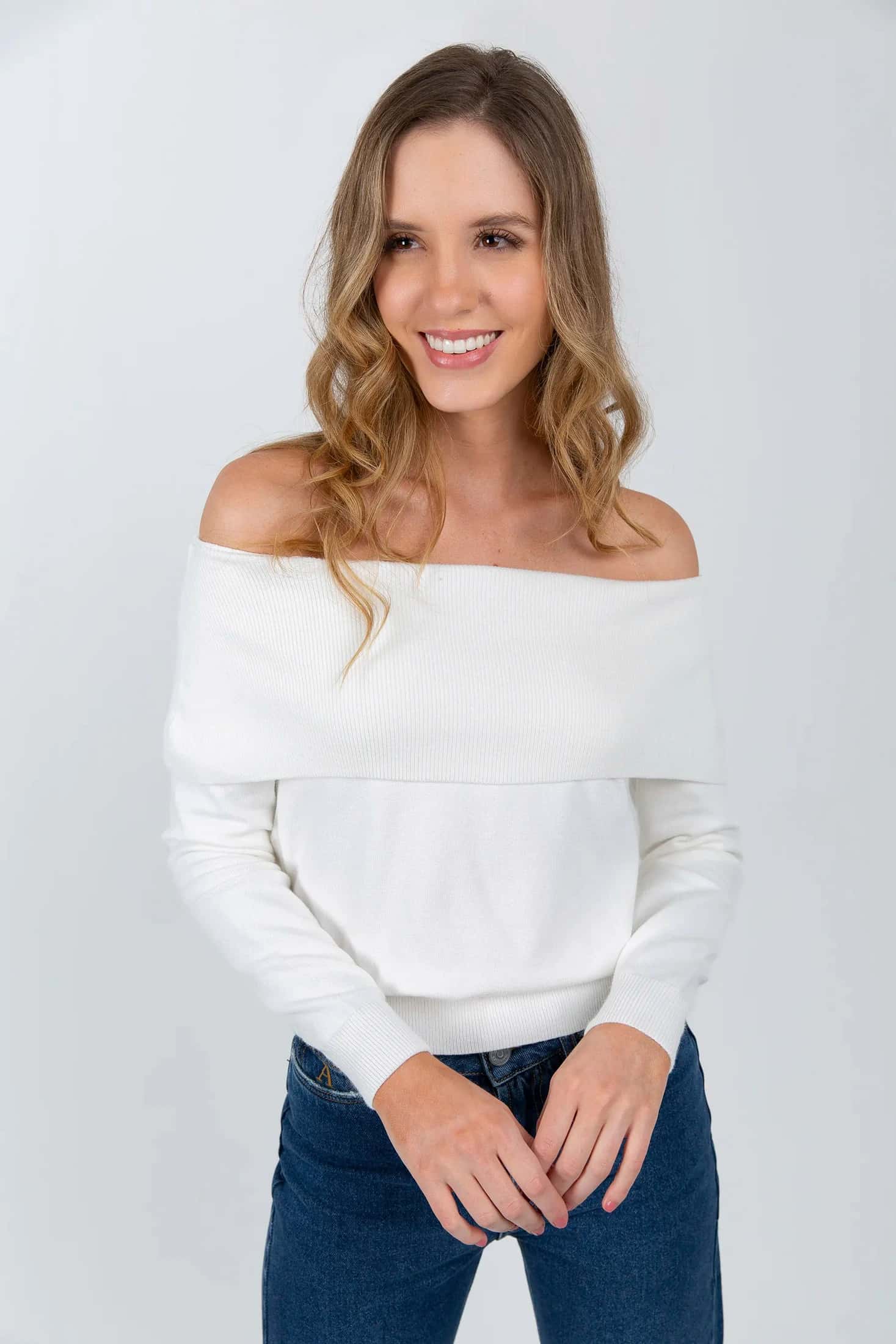 Sueter Off Shoulder Hueso Mujer