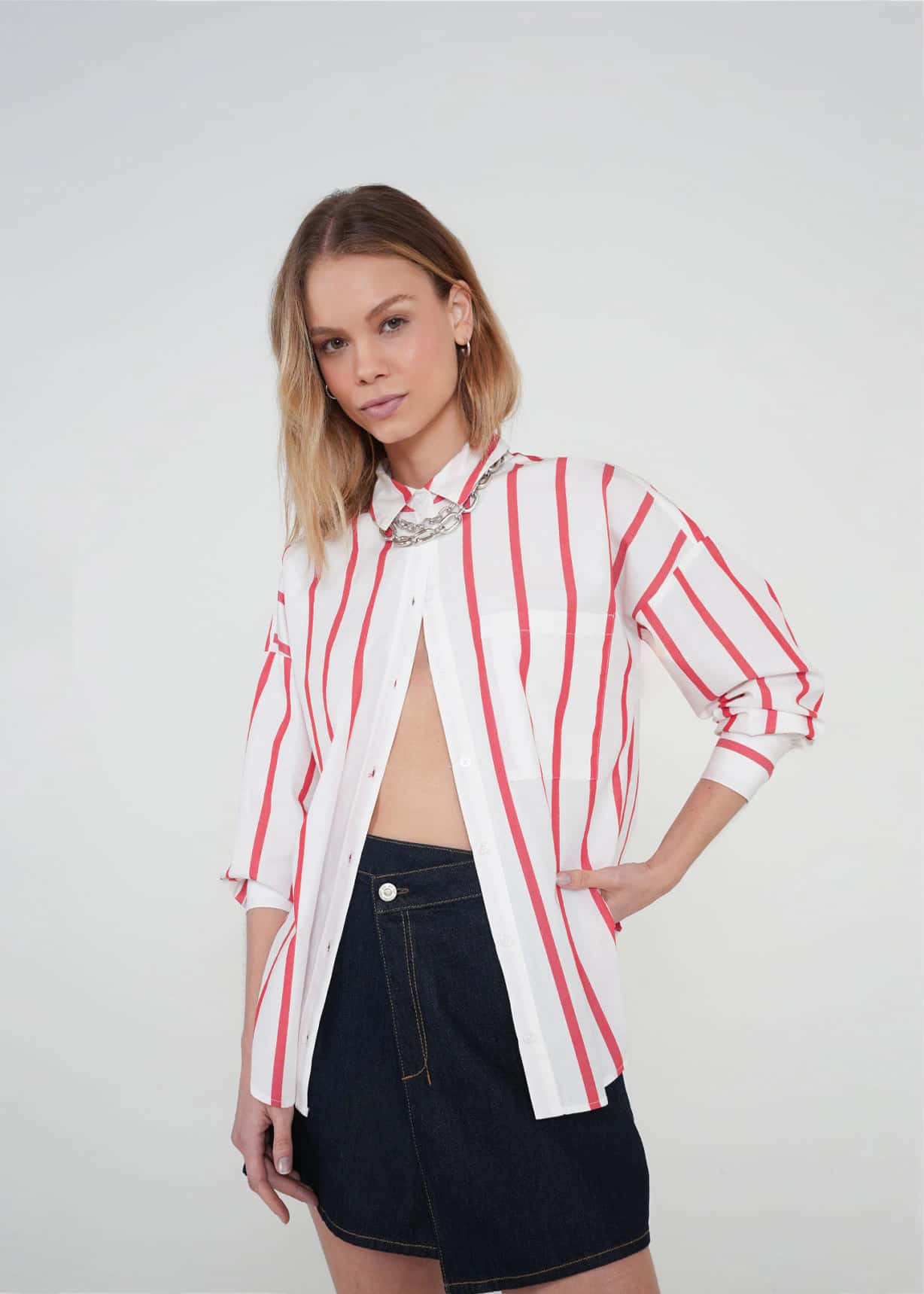 Camisa con rayas en contraste