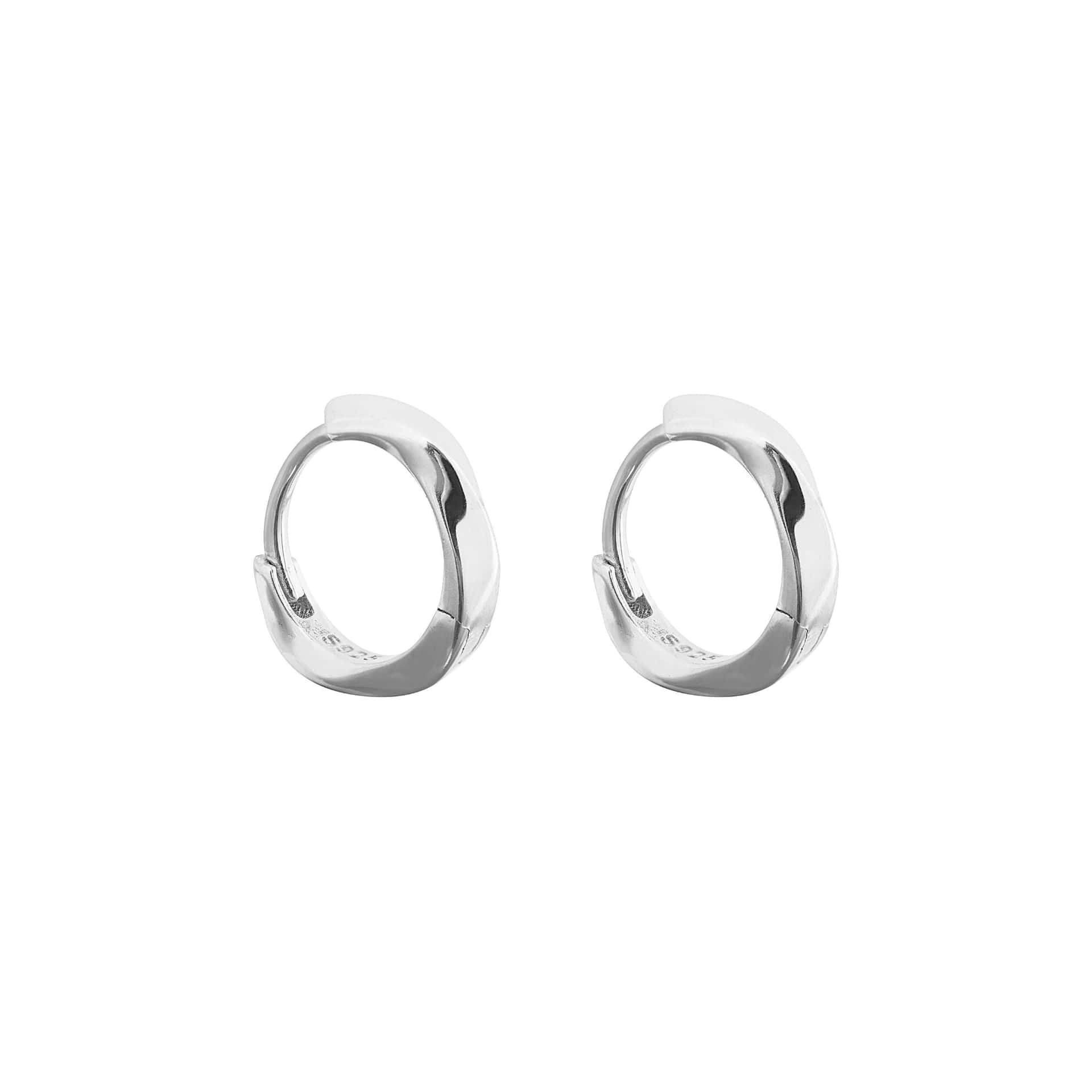 P8 | ARETES TORNADO EN PLATA 925