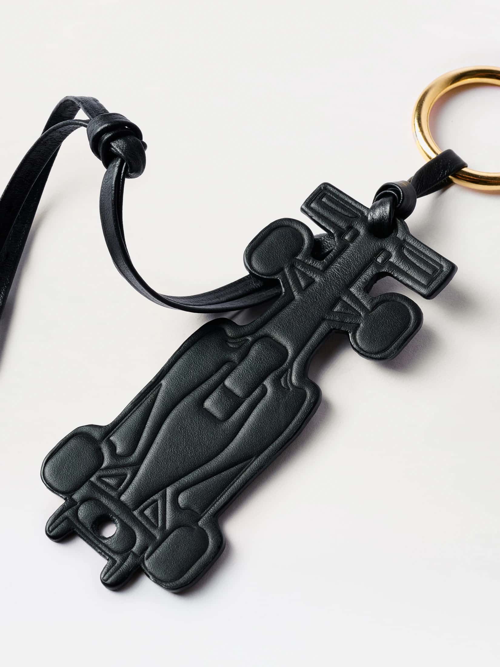 Race Charm - miniatura 2