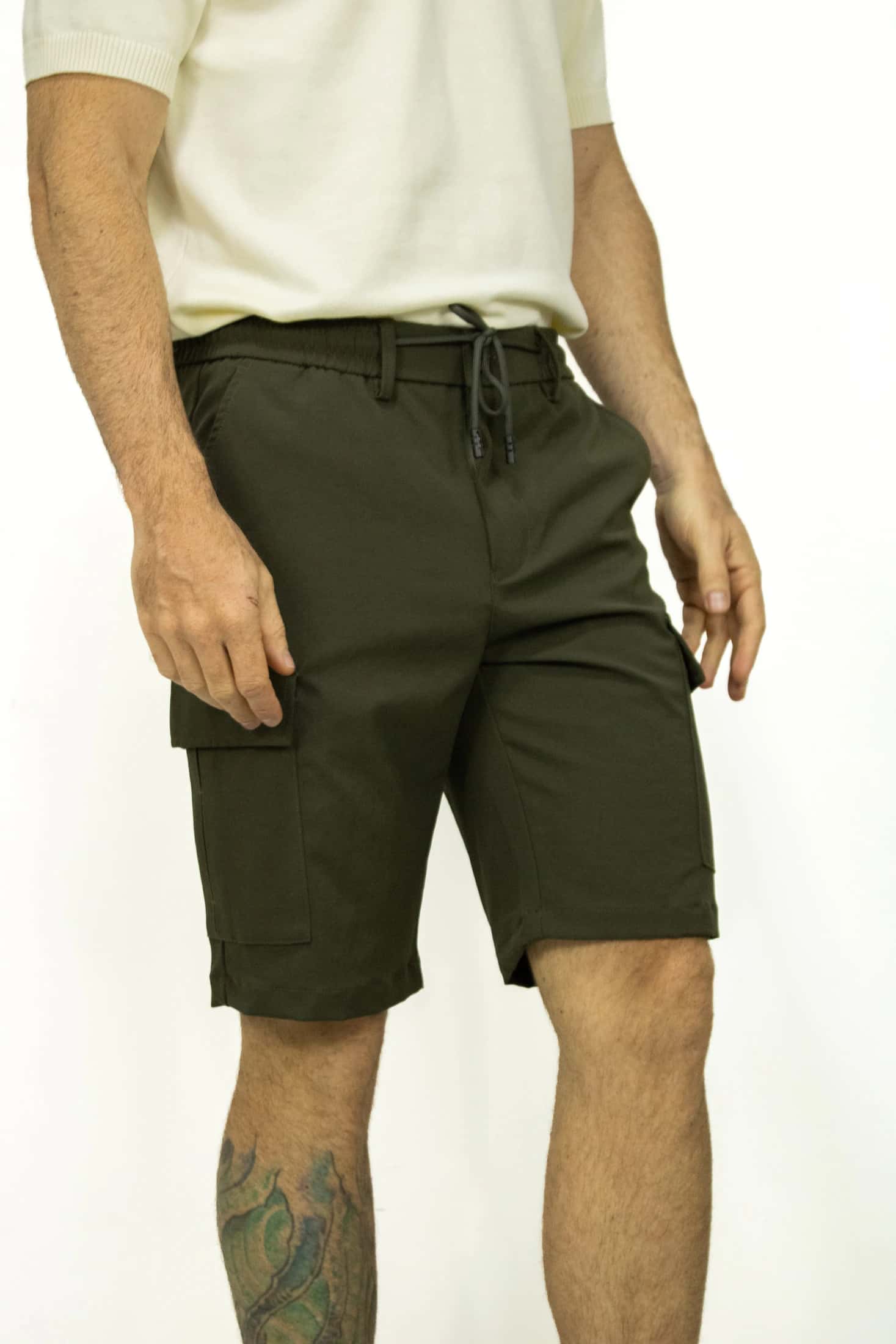 BERMUDA CARGO VERDE PARA HOMBRE