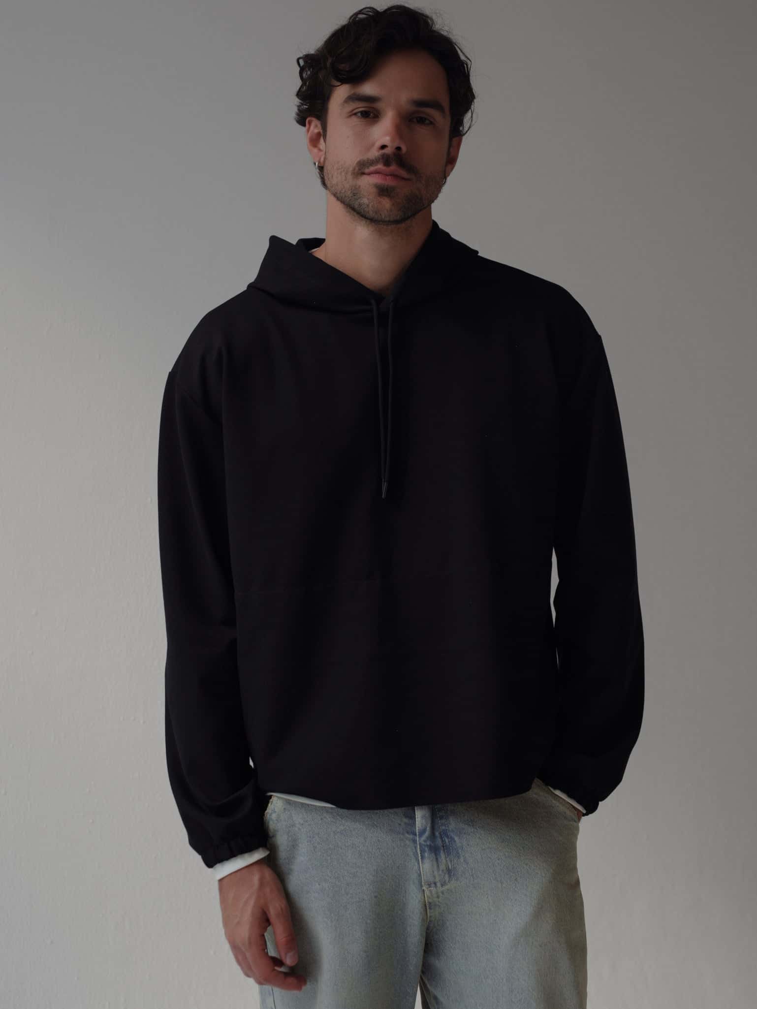 CUT CLEAN HOODIE - BLACK
