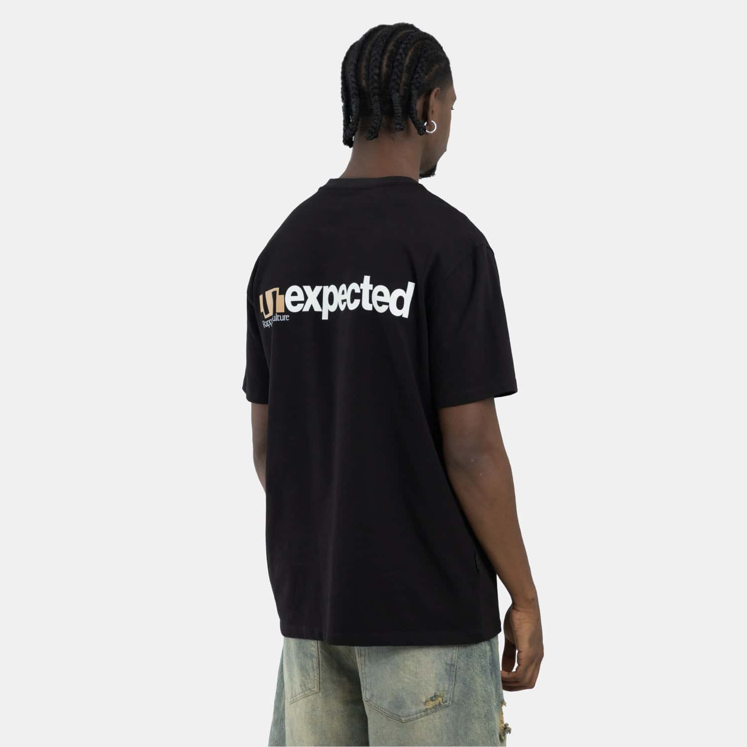Unexpected Regular Tee – Black