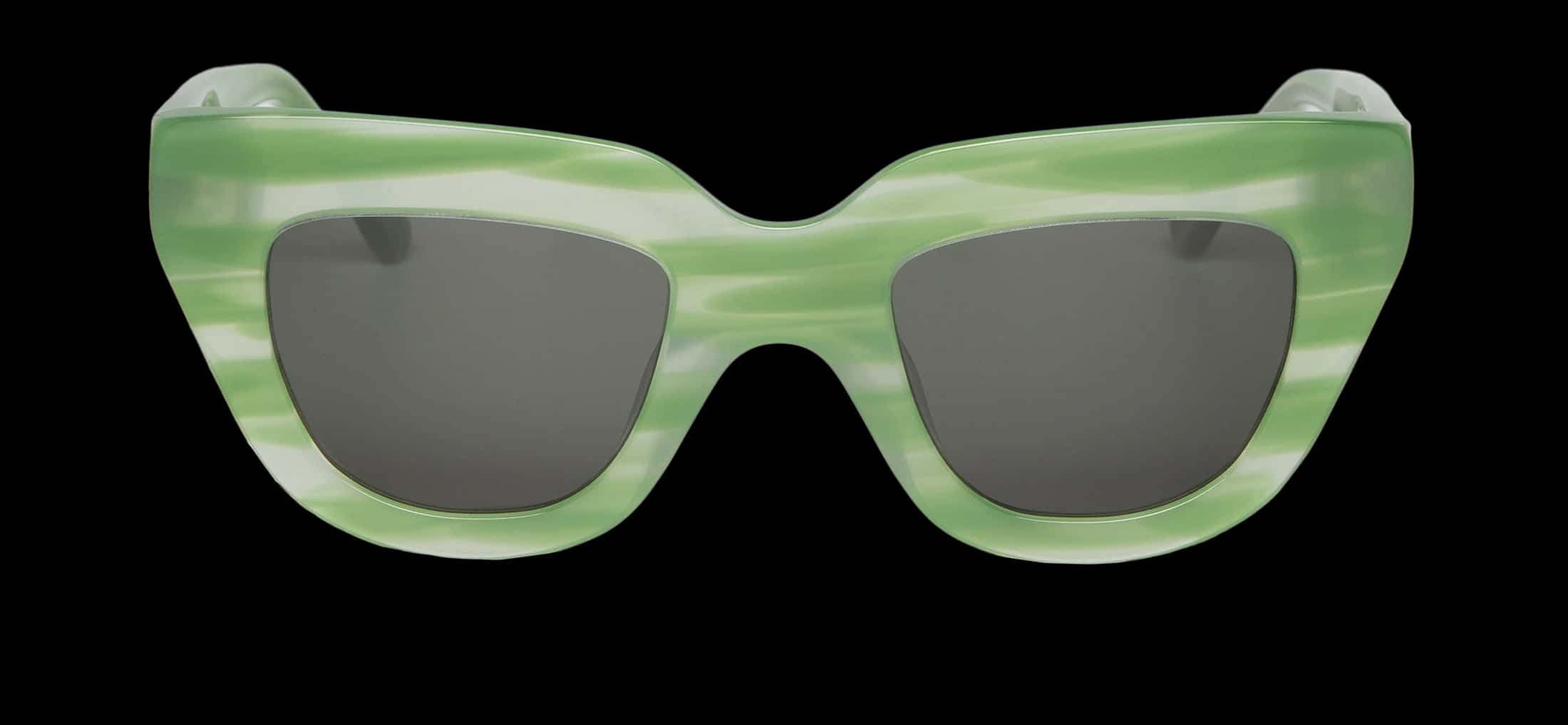 BLADE HAVNEN WITH CLASSICAL LENSES