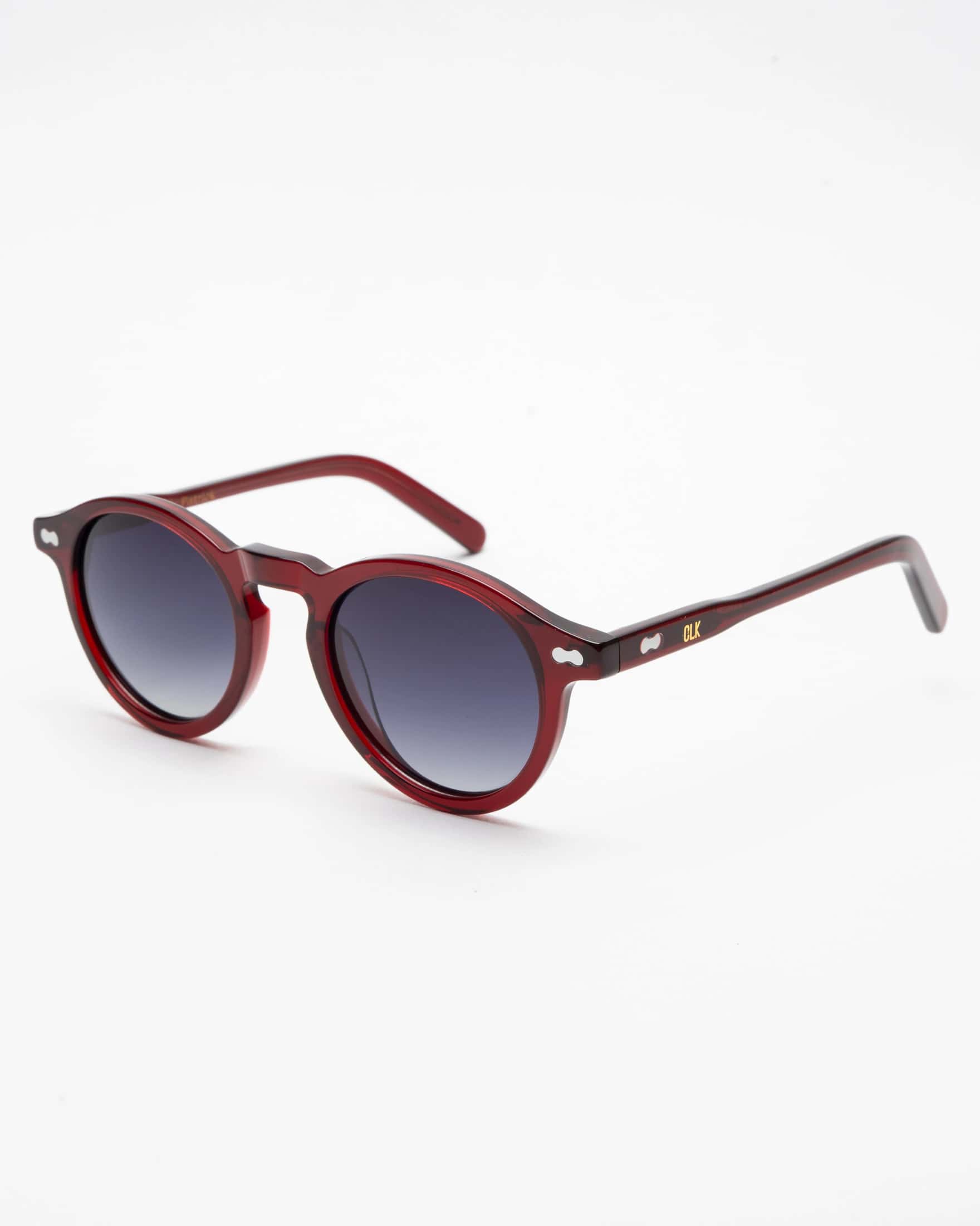 PATRICK - DEEP RED / SMOKE