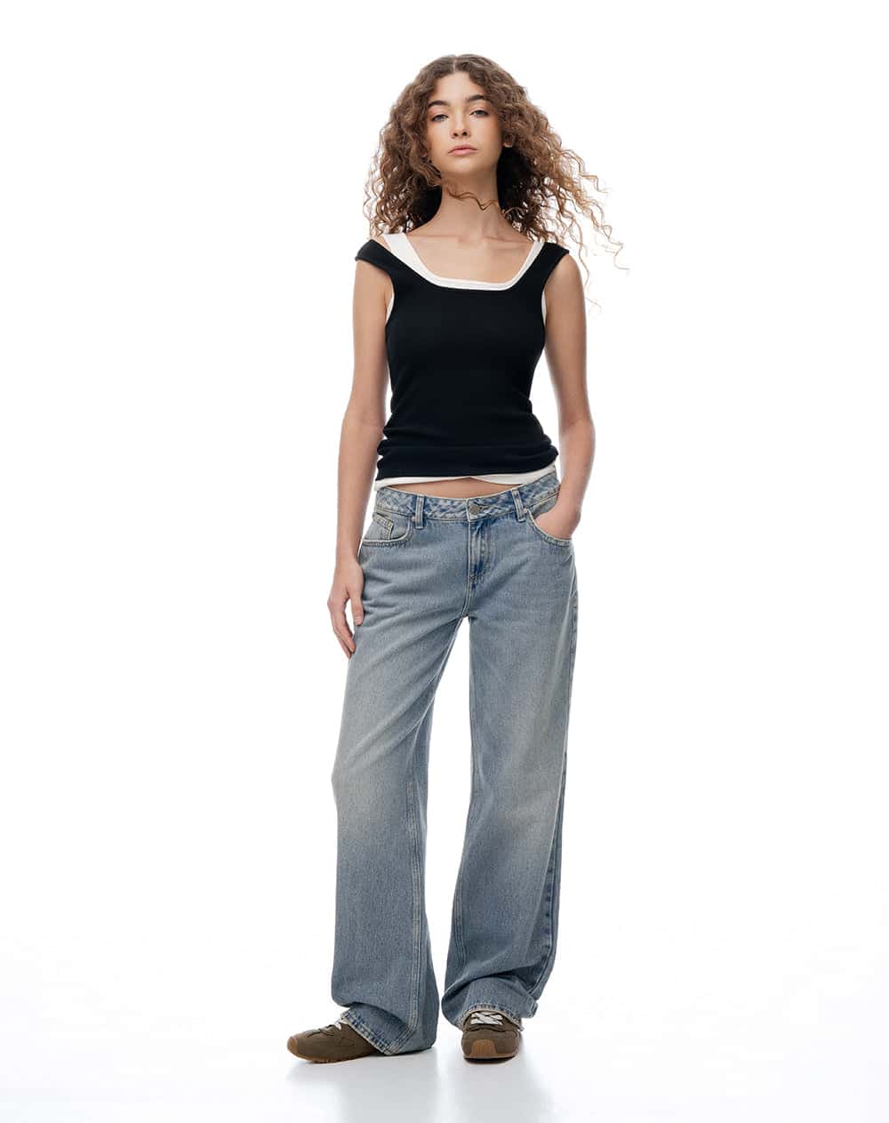 Jean regular tiro bajo índigo medio mujer