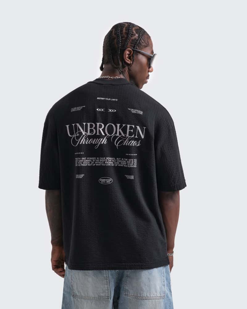 Camiseta Negra Oversize Unbroken - miniatura 1