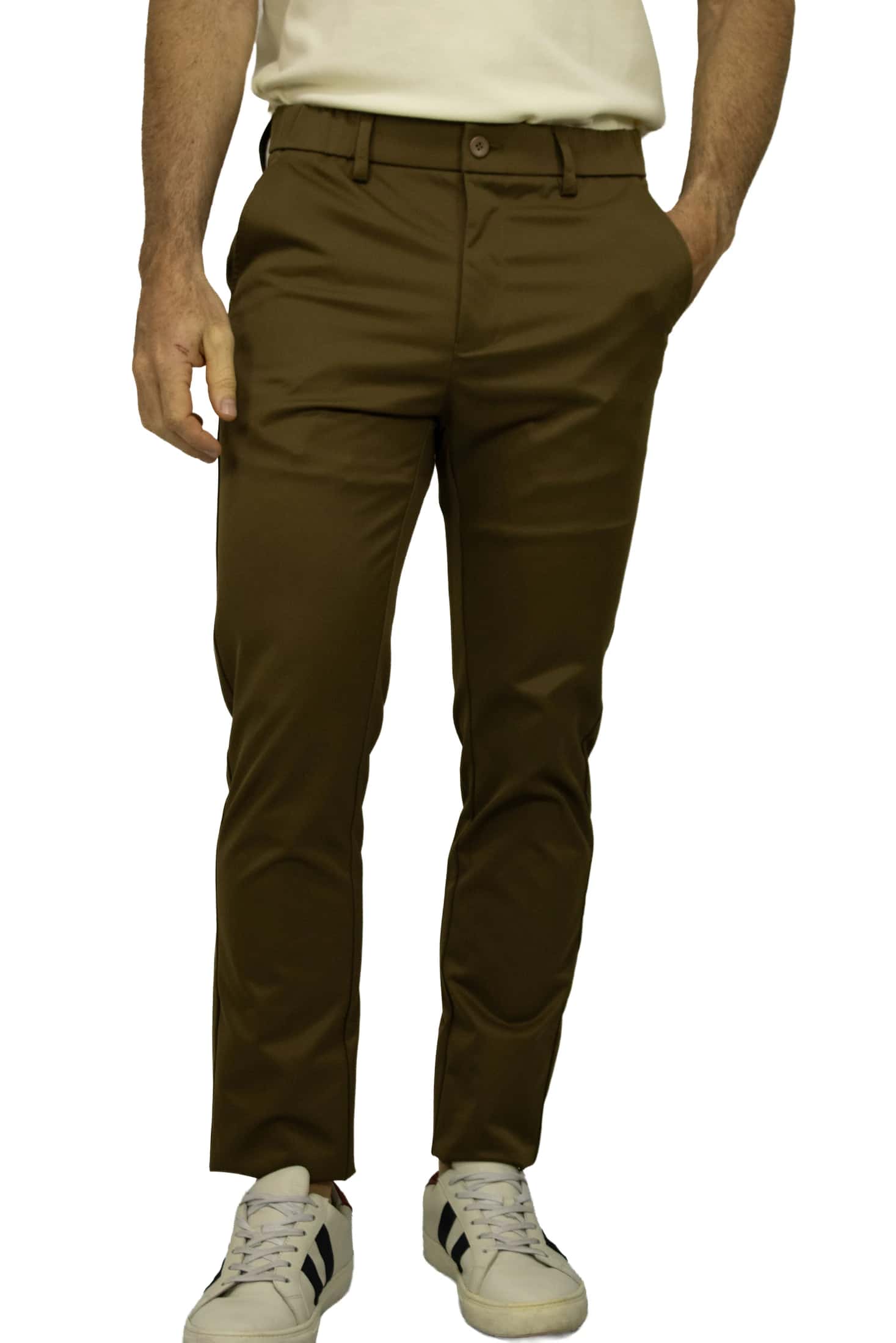 PANTALÓN CAFÉ PARA GOLF