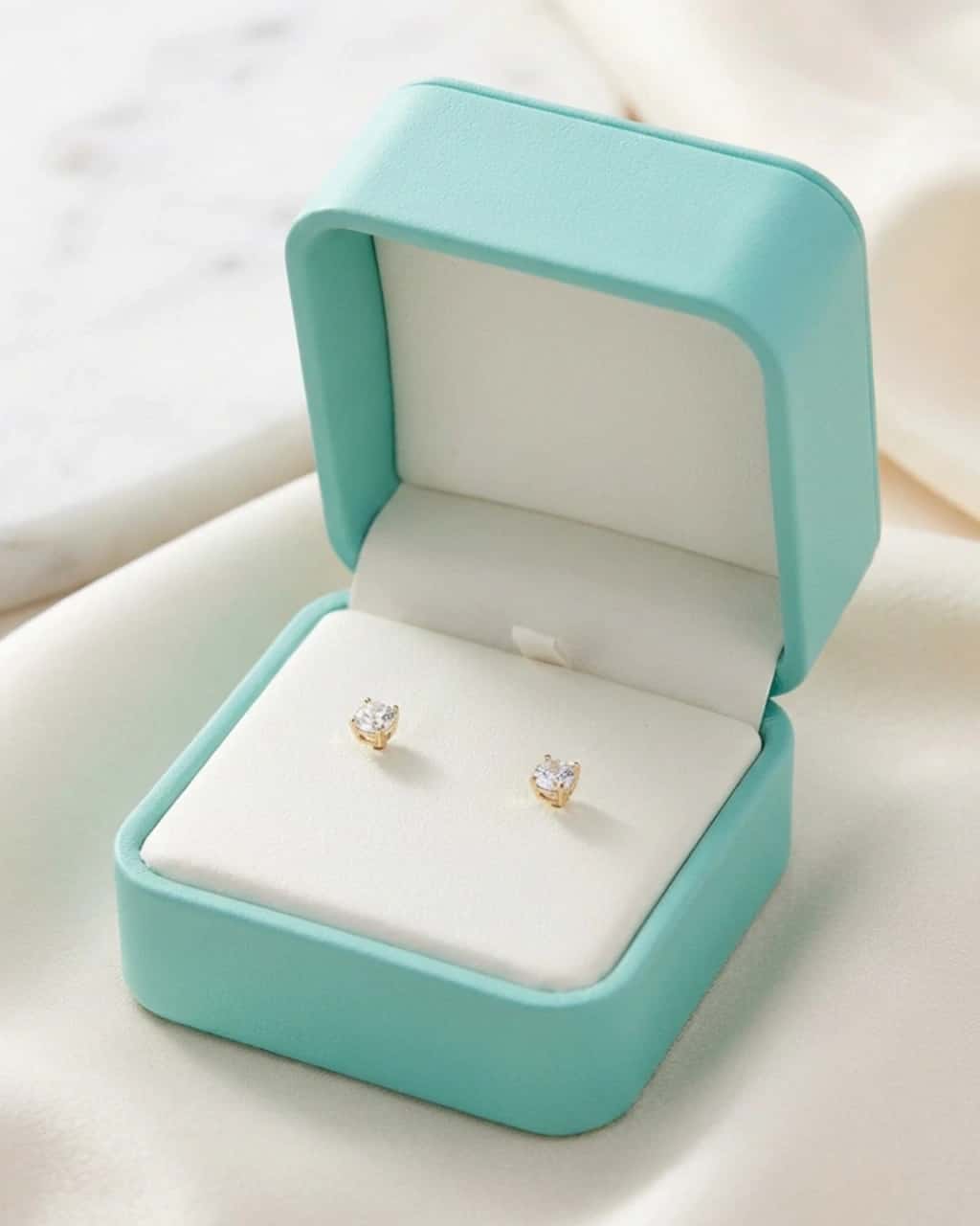 Topos de Diamante en Oro 18K