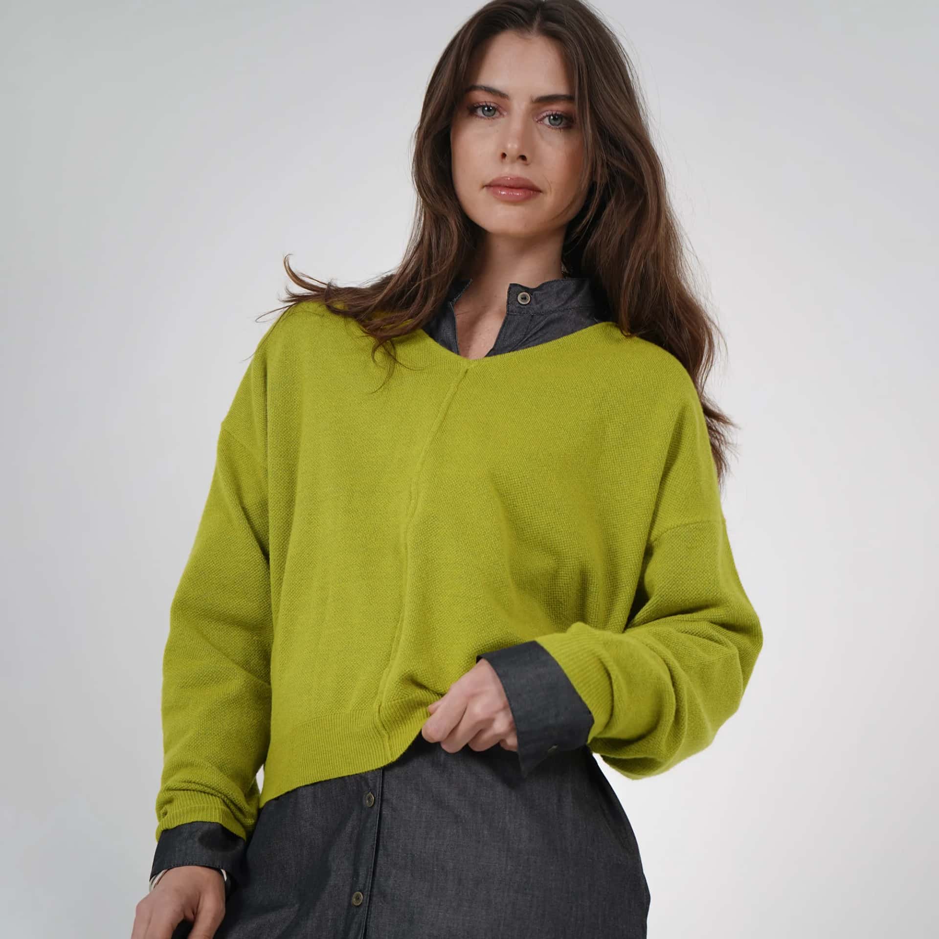 Sweater Cuello V Manga 3/ Cuartos